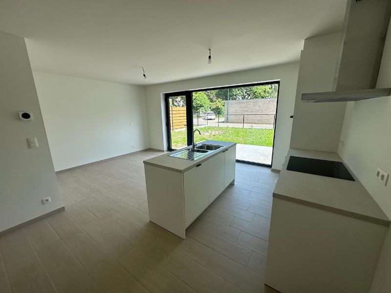 Stijlvolle nieuwbouwwoning in het centrum van Kaprijke! foto 4