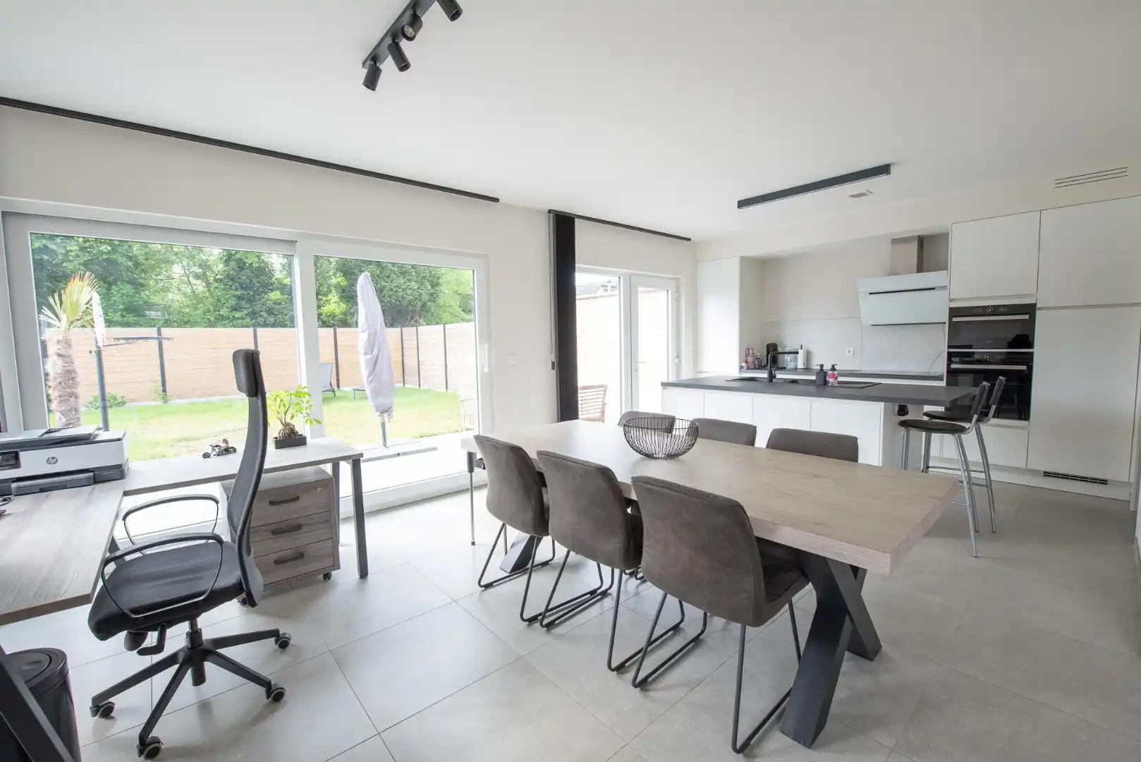 ENERGIEZUINIGE woning te huur in Olsene met 3 slaapkamers en garage foto 4