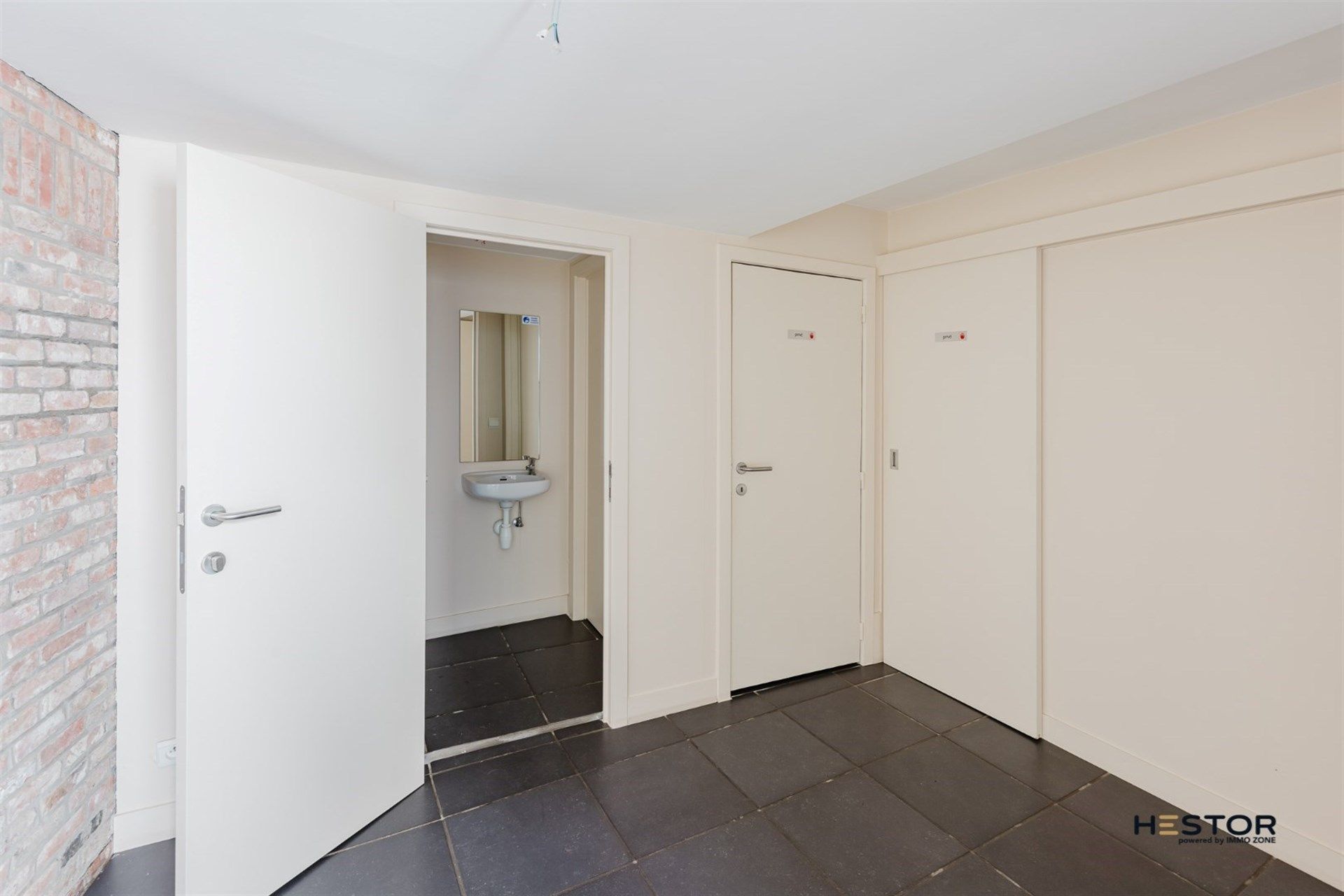 Veelzijdig handelspand op toplocatie in hartje Hamme!  foto 3