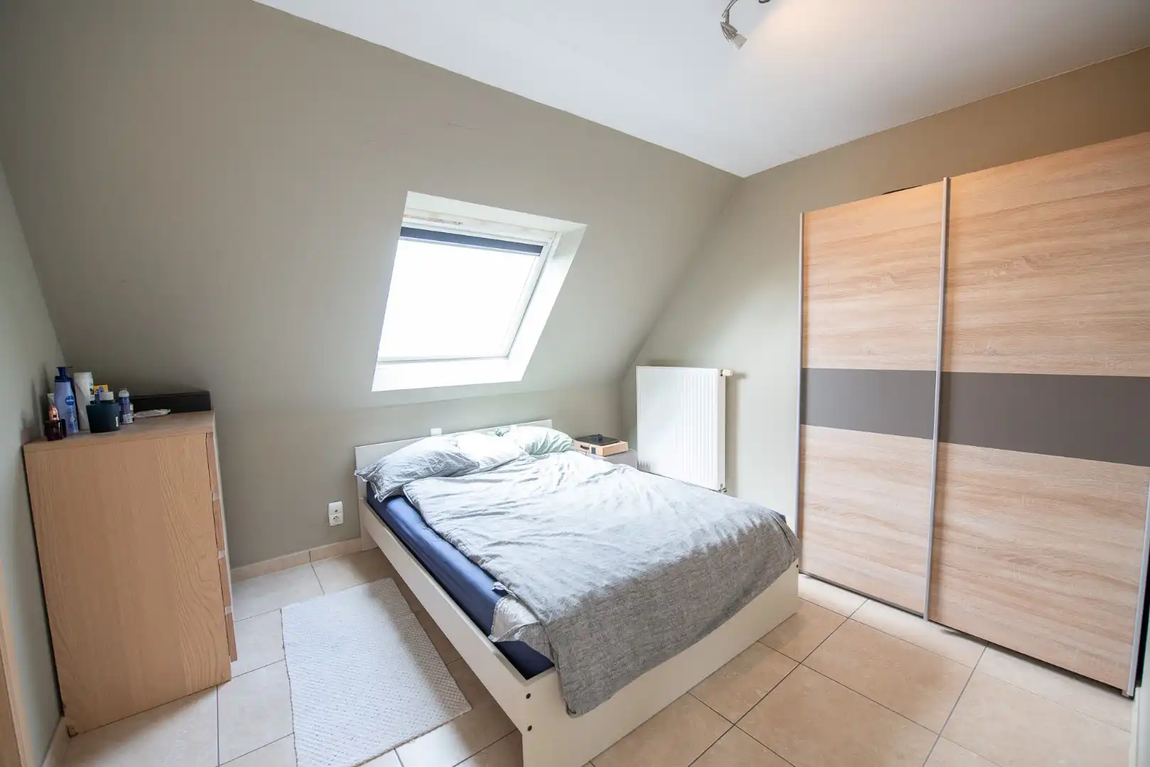 Appartement met één slaapkamer en garagebox te huur foto 5
