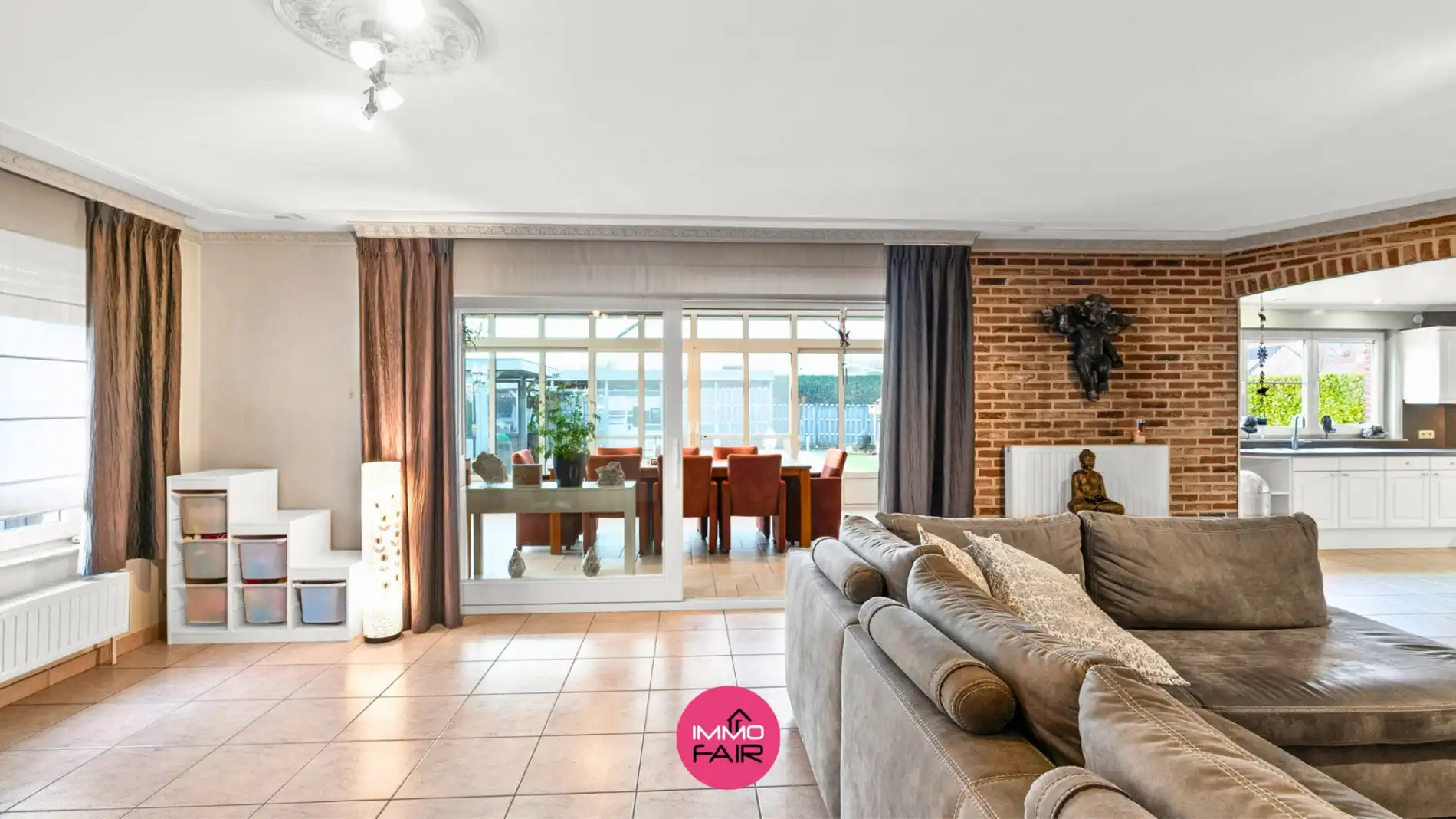 Royale gezinswoning op perceel van 829 m² op 5 minuten van Maastricht! foto 4