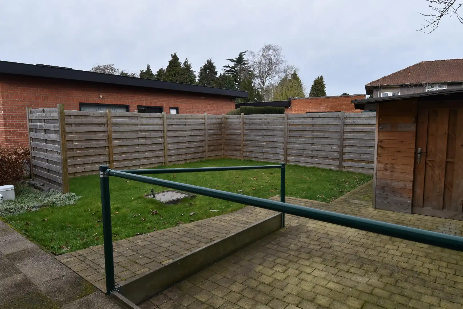 Verzorgde halfopen woning dichtbij het centrum van Heule foto 9