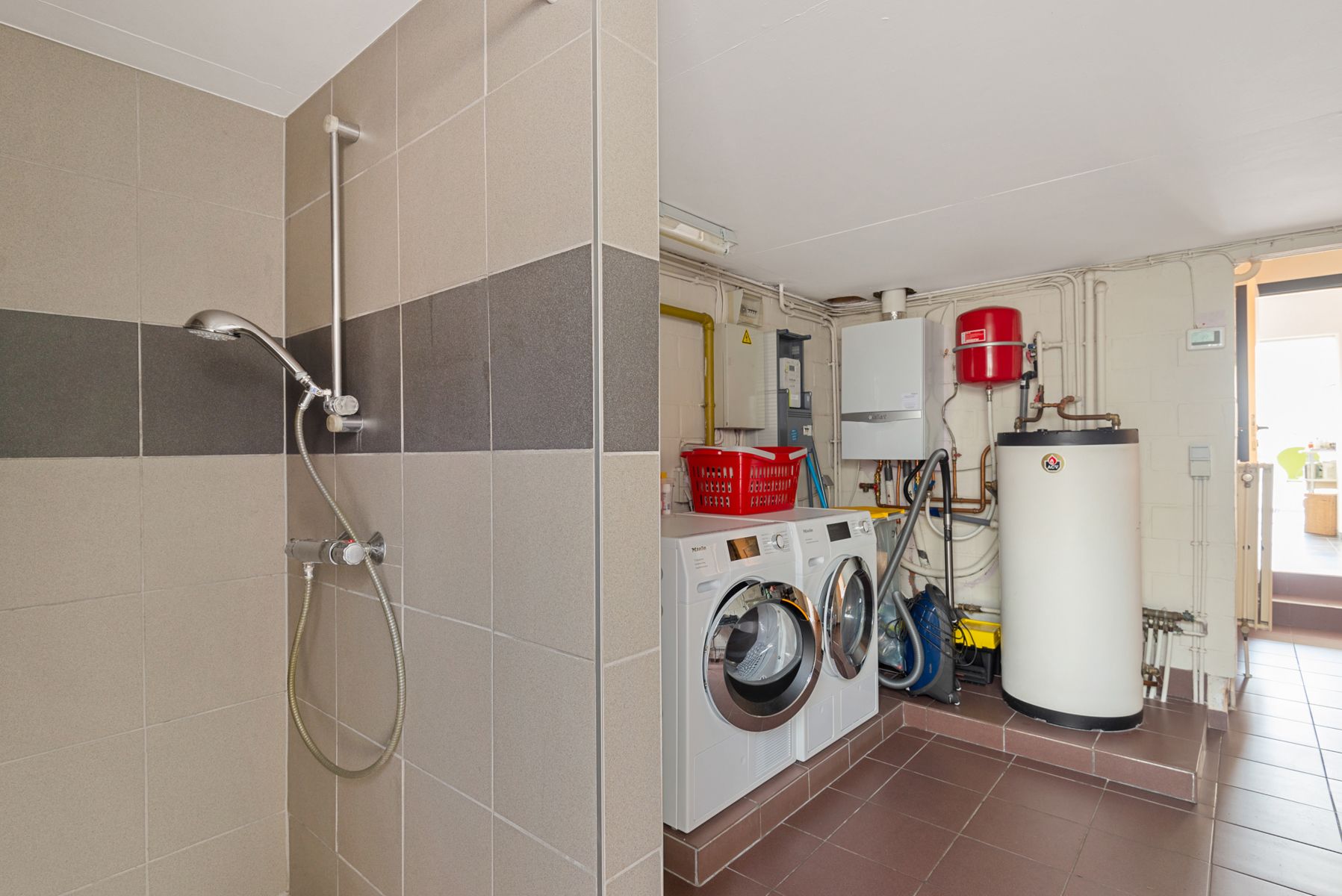 Handelsruimte met privé-woonst foto 31