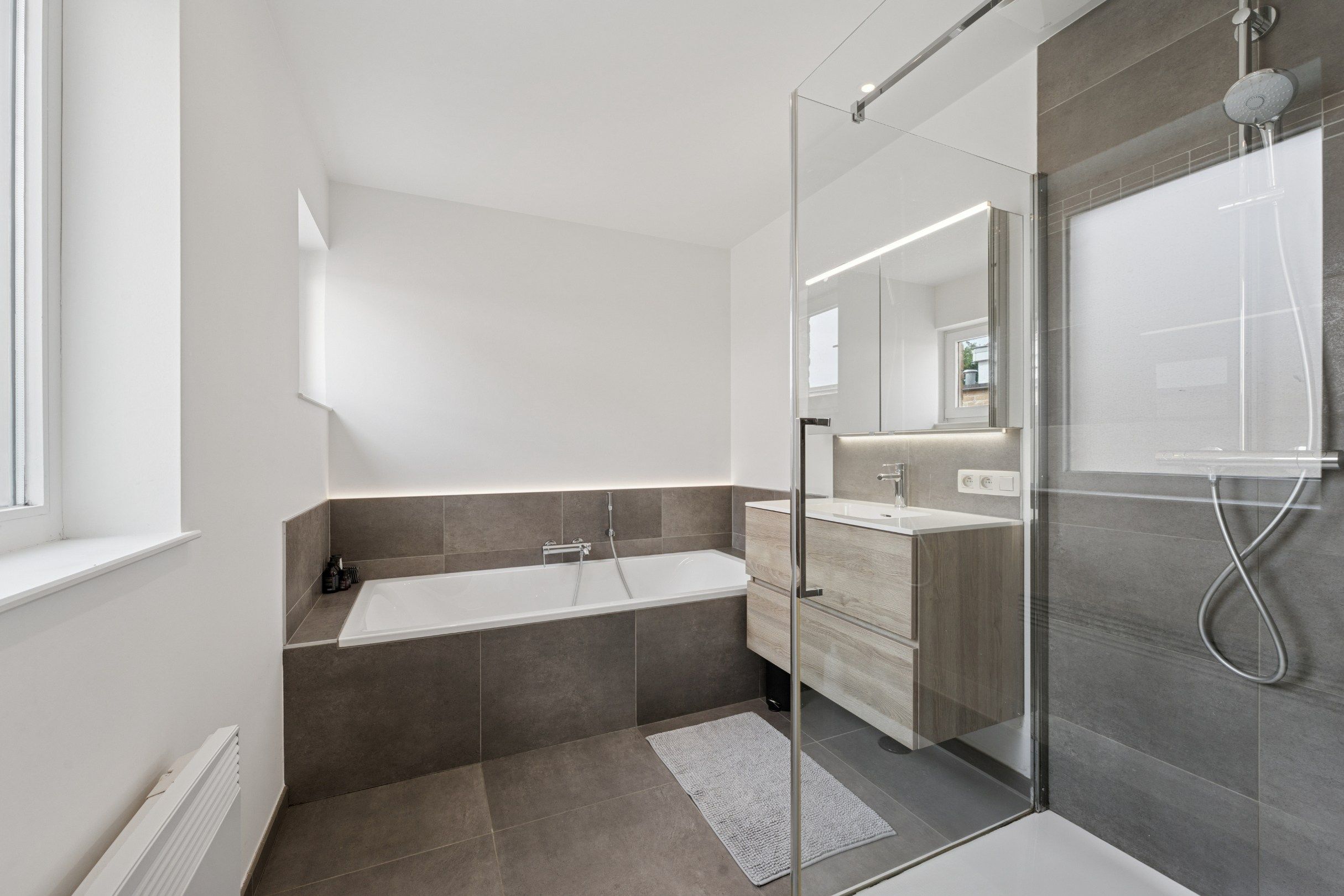 INSTAPKLARE WONING MET TUIN  foto 7