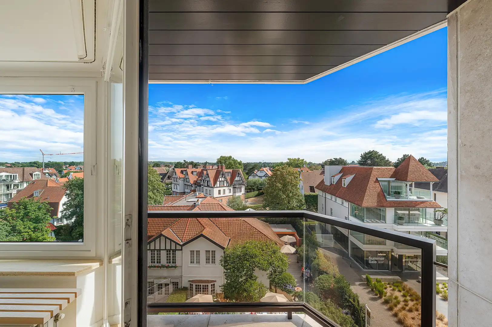 Instapklaar zuidgericht appartement met open zichten over het Zoute. foto 7