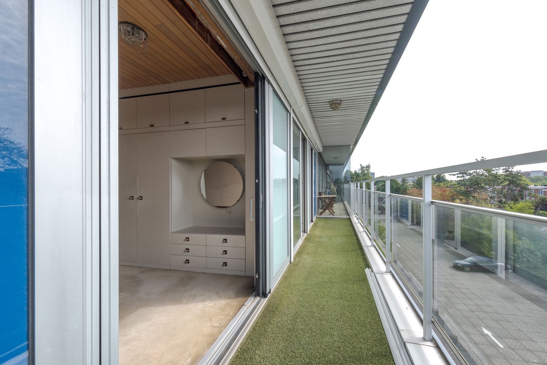 Leuk en ruim appartement met potentieel  foto 8