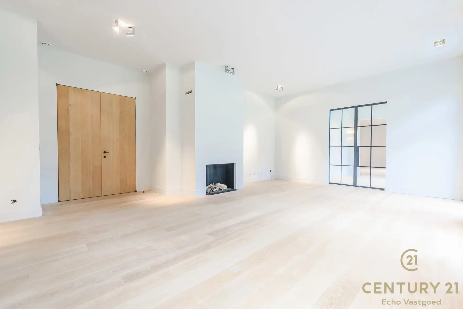 Unieke high-end villa met royaal woonoppervlak op 2415m² foto 12