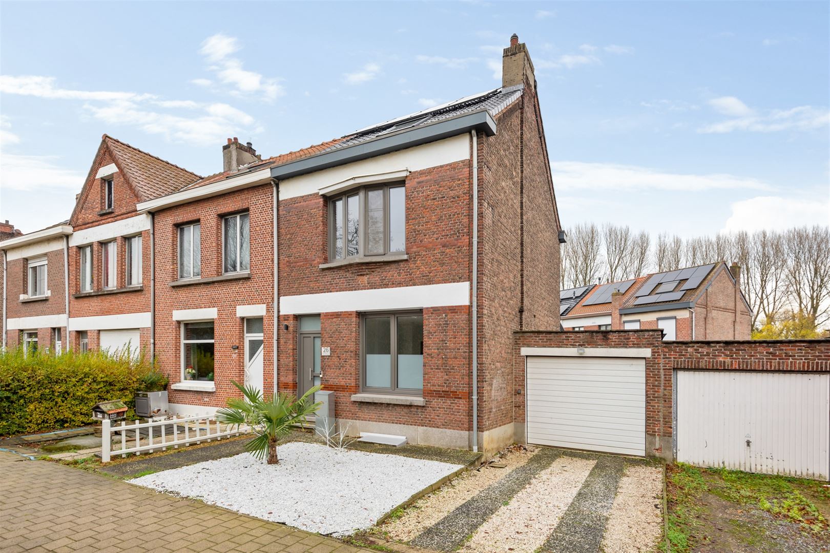 Instapklare woning in groene Edisonwijk, vlakbij invalswegen. foto {{pictureIndex}}