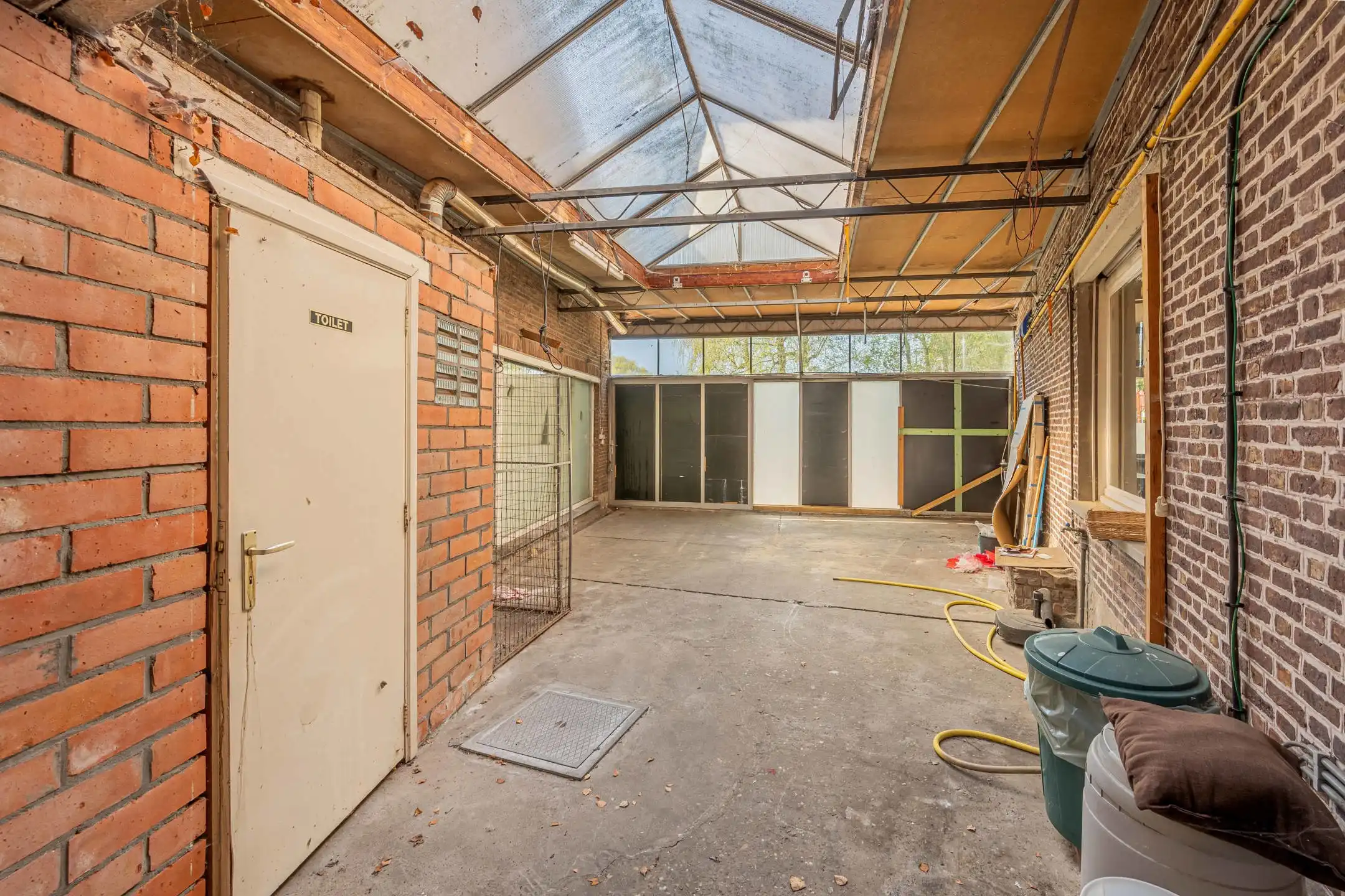 Te renoveren woning met magazijn op ruim perceel (833 m²) foto 22