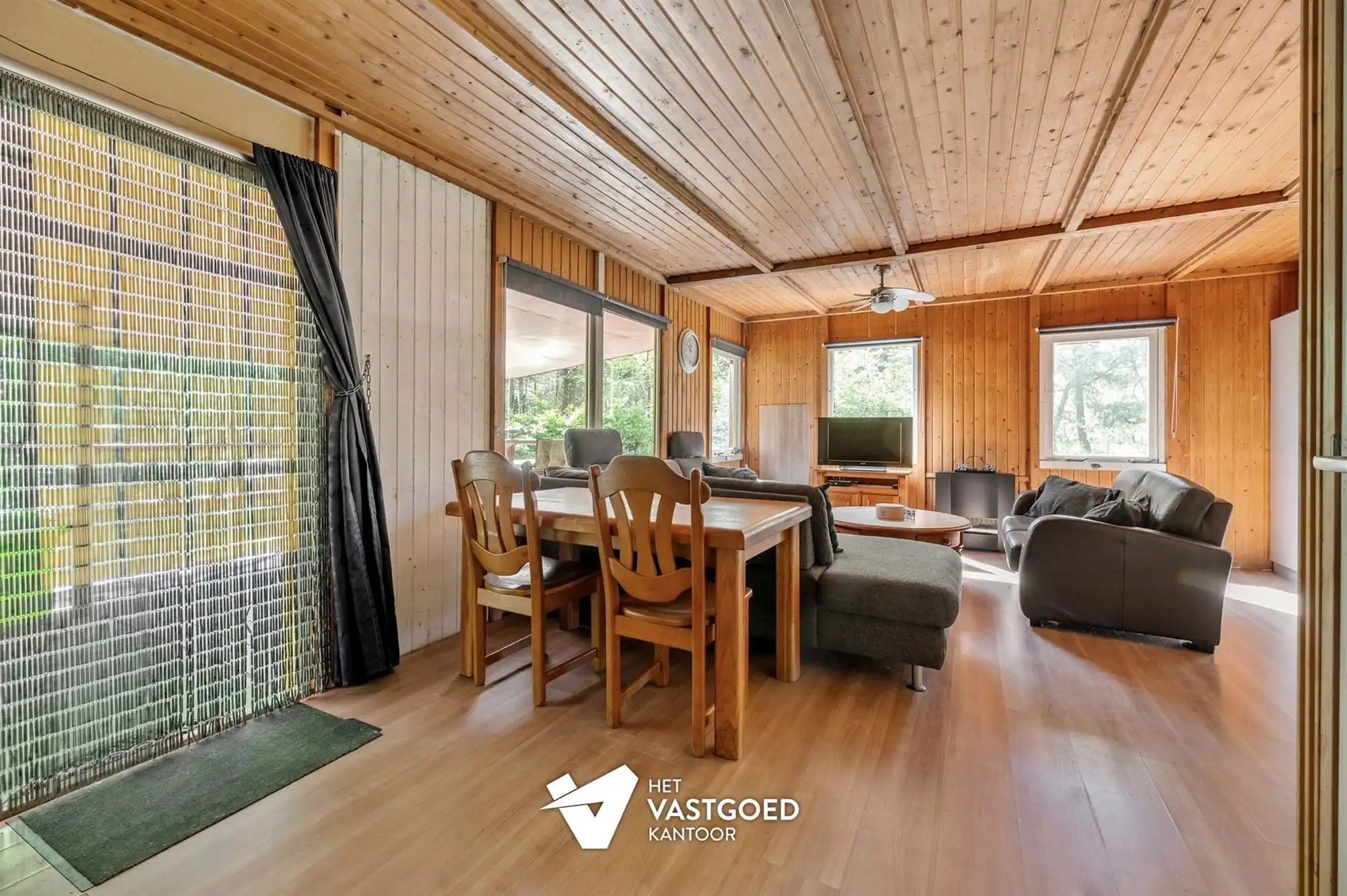 GEZELLIGE CHALET OP FANTASTISCHE LIGGING foto 7