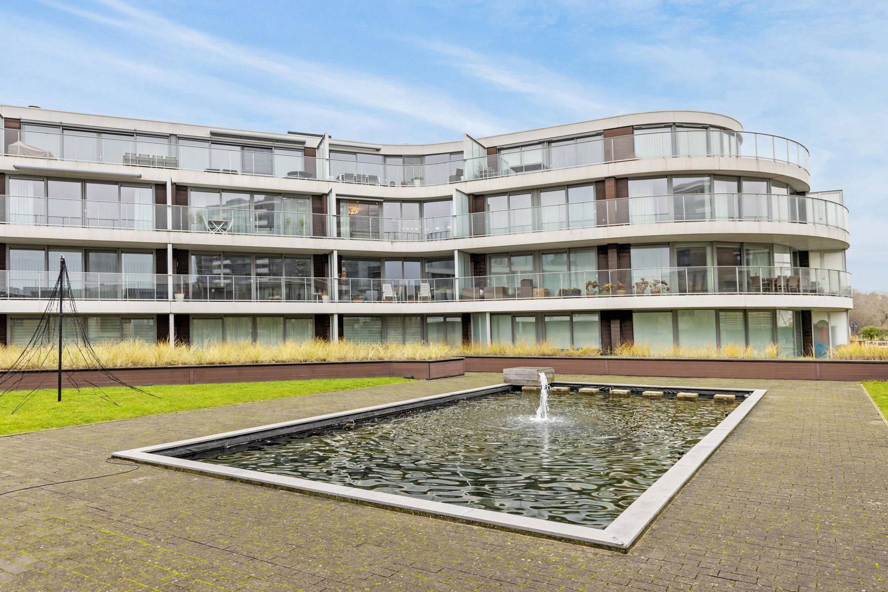 Ruim appartement met 2 terrassen en dubbele garage foto 15