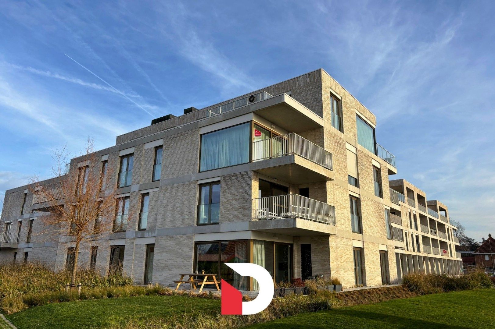 Recent appartement met 2 slaapkamers nabij Brugge  foto {{pictureIndex}}