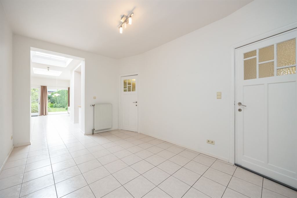Instapklare gezinswoning met leuk tuintje! foto 9