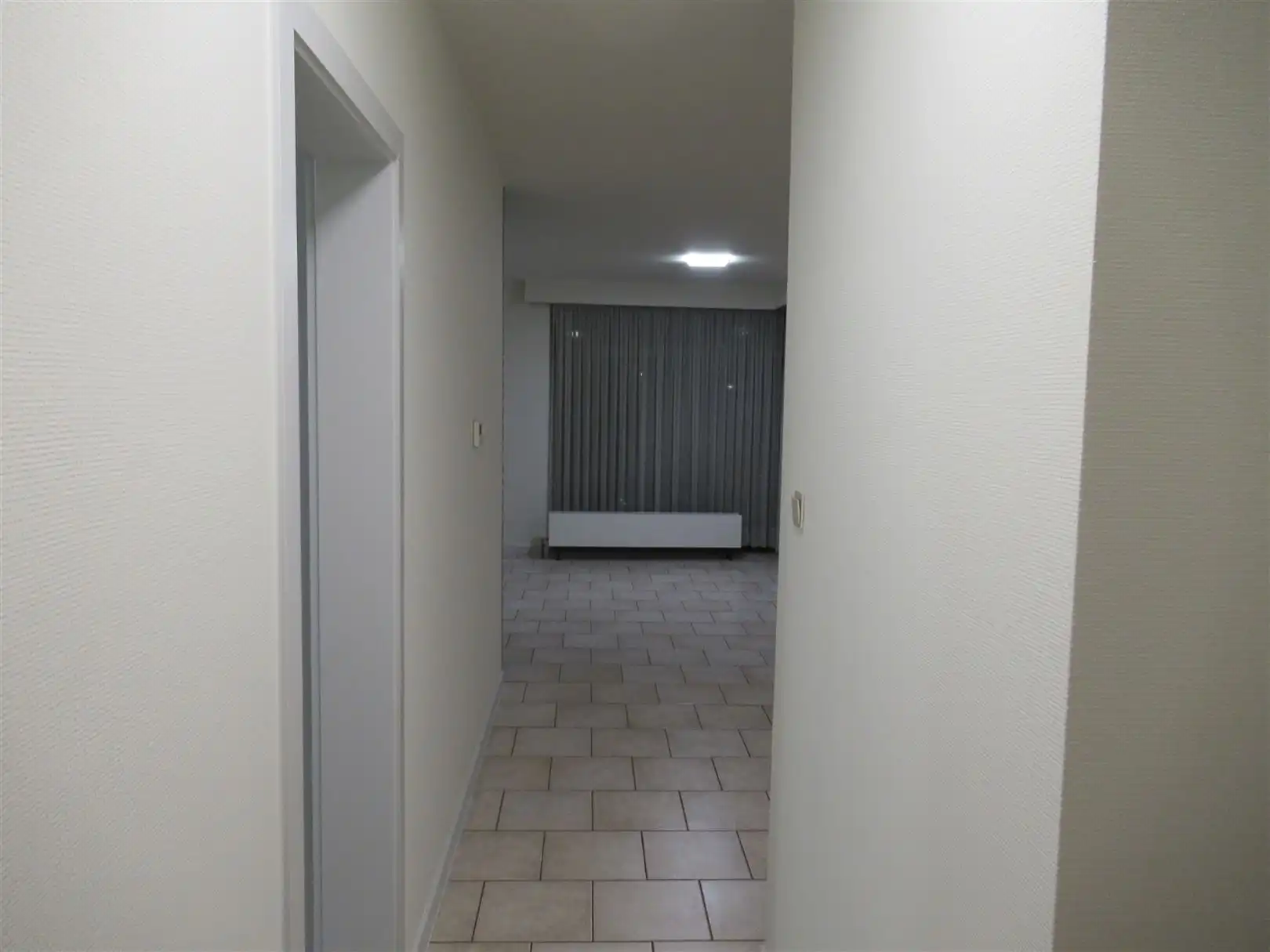 Appartement met 2 slaapkamers in centrum van Sint-Truiden. foto 3