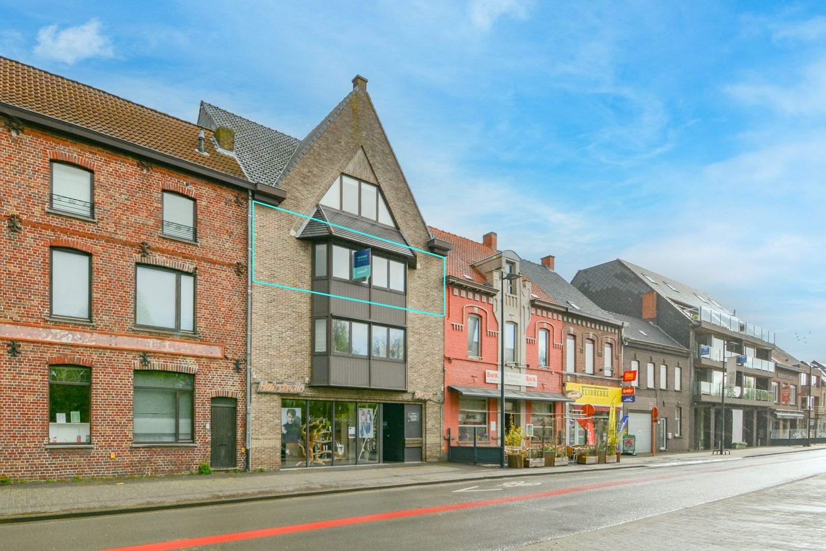 Lichtrijk appartement aan de markt te Ingelmunster foto 27