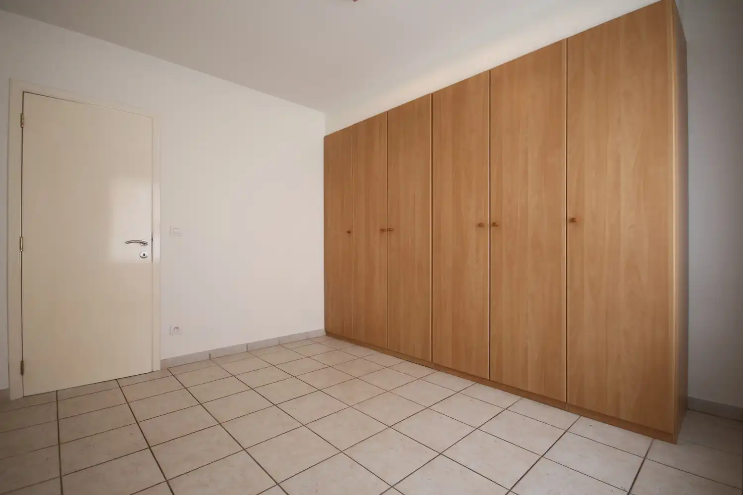 Gunstig gelegen woning met zeer veel lichtinval met minstens 2 slaapkamers foto 14