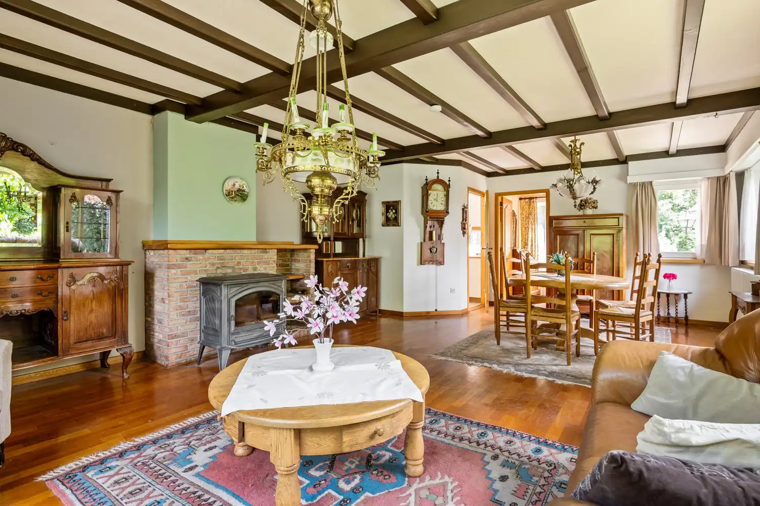 Te renoveren, alleenstaande laagbouwwoning met 3 slaapkamers op fantastisch perceel in Kalmthout! foto 3