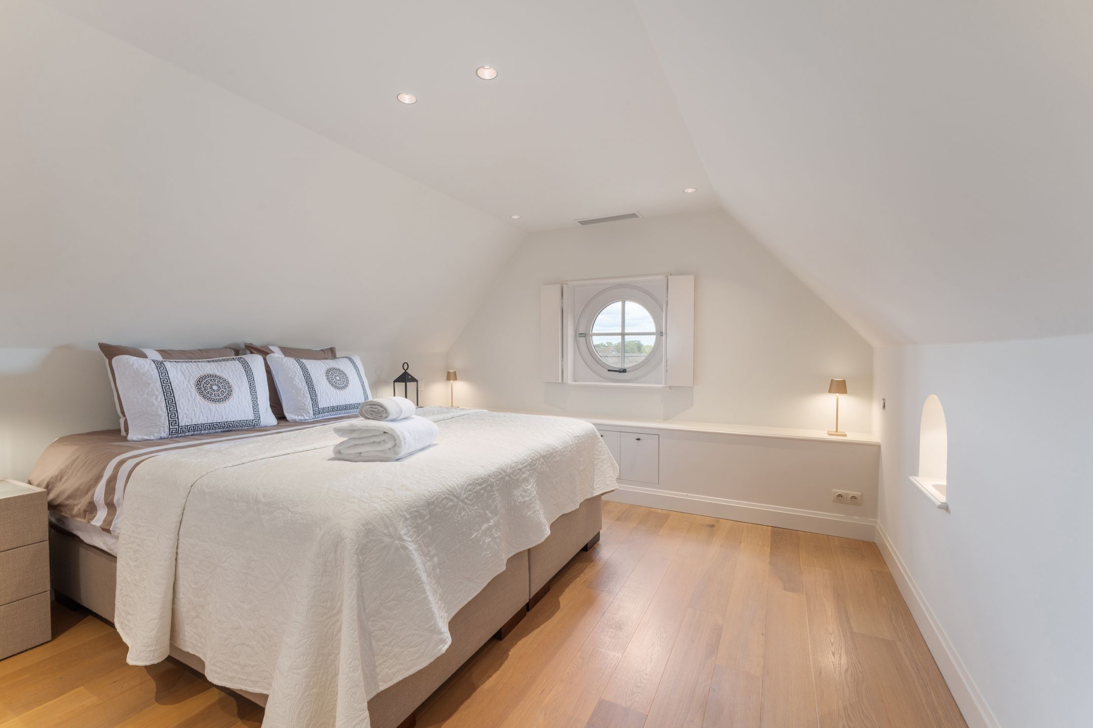 Magnifiek afgewerkt charmant landhuis.  foto 27