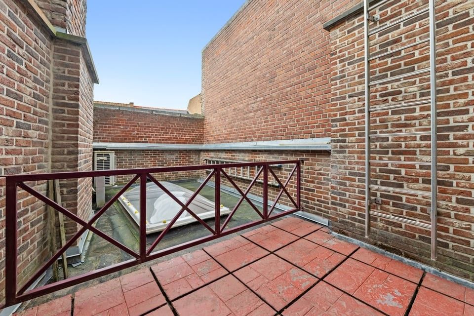 TWEE SLAAPKAMER APPARTEMENT OP DE GROTE MARKT IN SINT-TRUIDEN foto 14