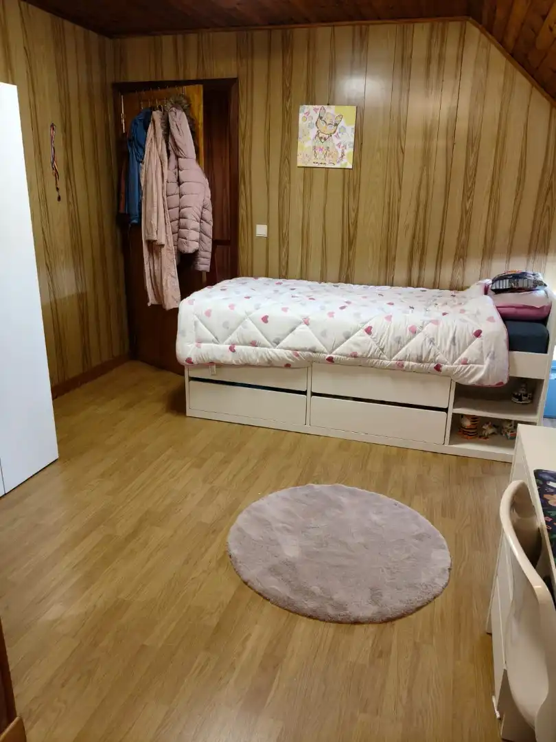 Ruime woning met 4 slaapkamers en garage en carport en tuin foto 24