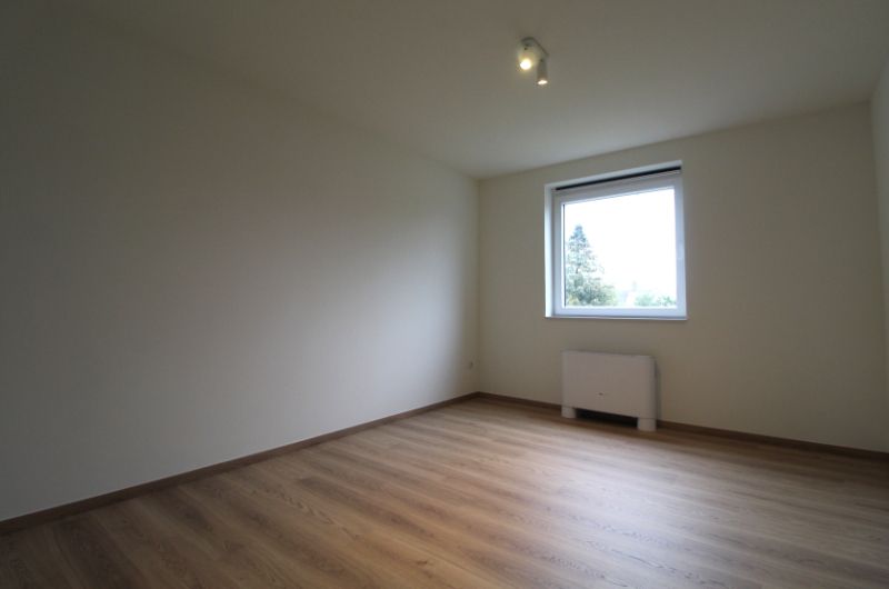 Energiezuinige nieuwbouwwoning te huur in rustige wijk te Sijsele foto 9