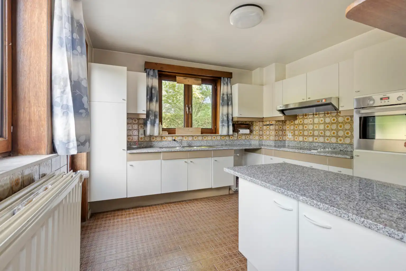 Zeer ruime woning met 4 slaapkamers en appartement in Zellik foto 8