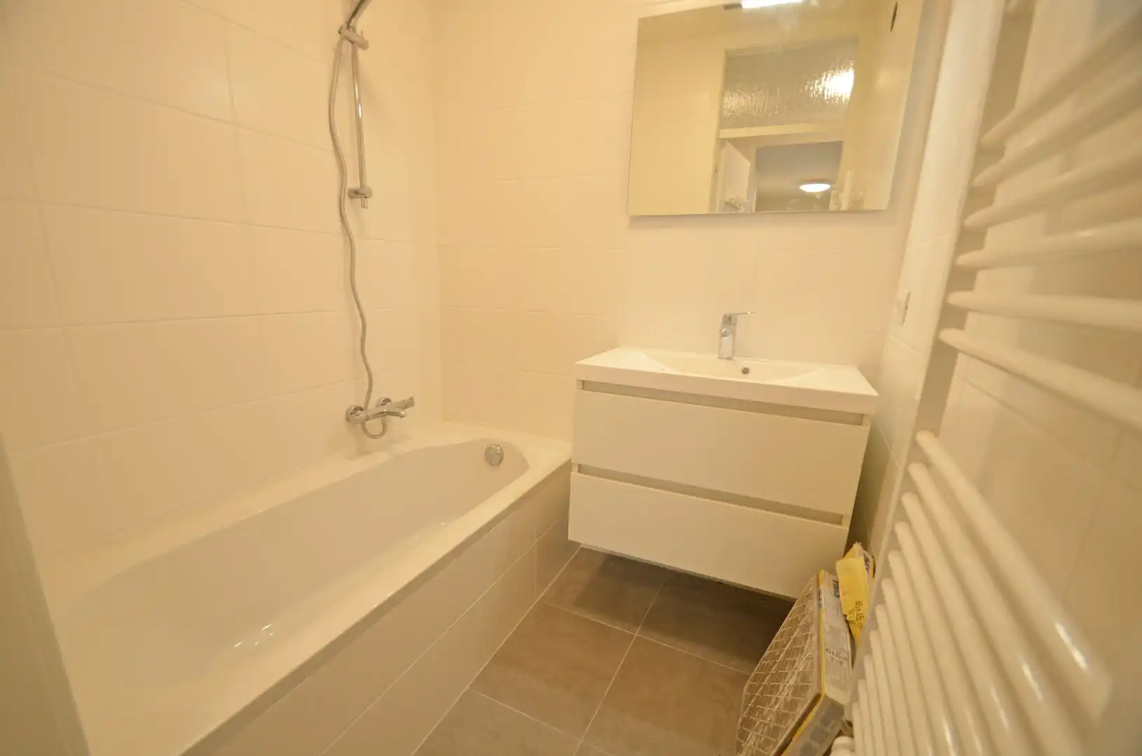 Mooi ongemeubeld appartement op een top locatie op de Kustlaan op enkele stappen van de zeedijk en het Albertplein foto 6