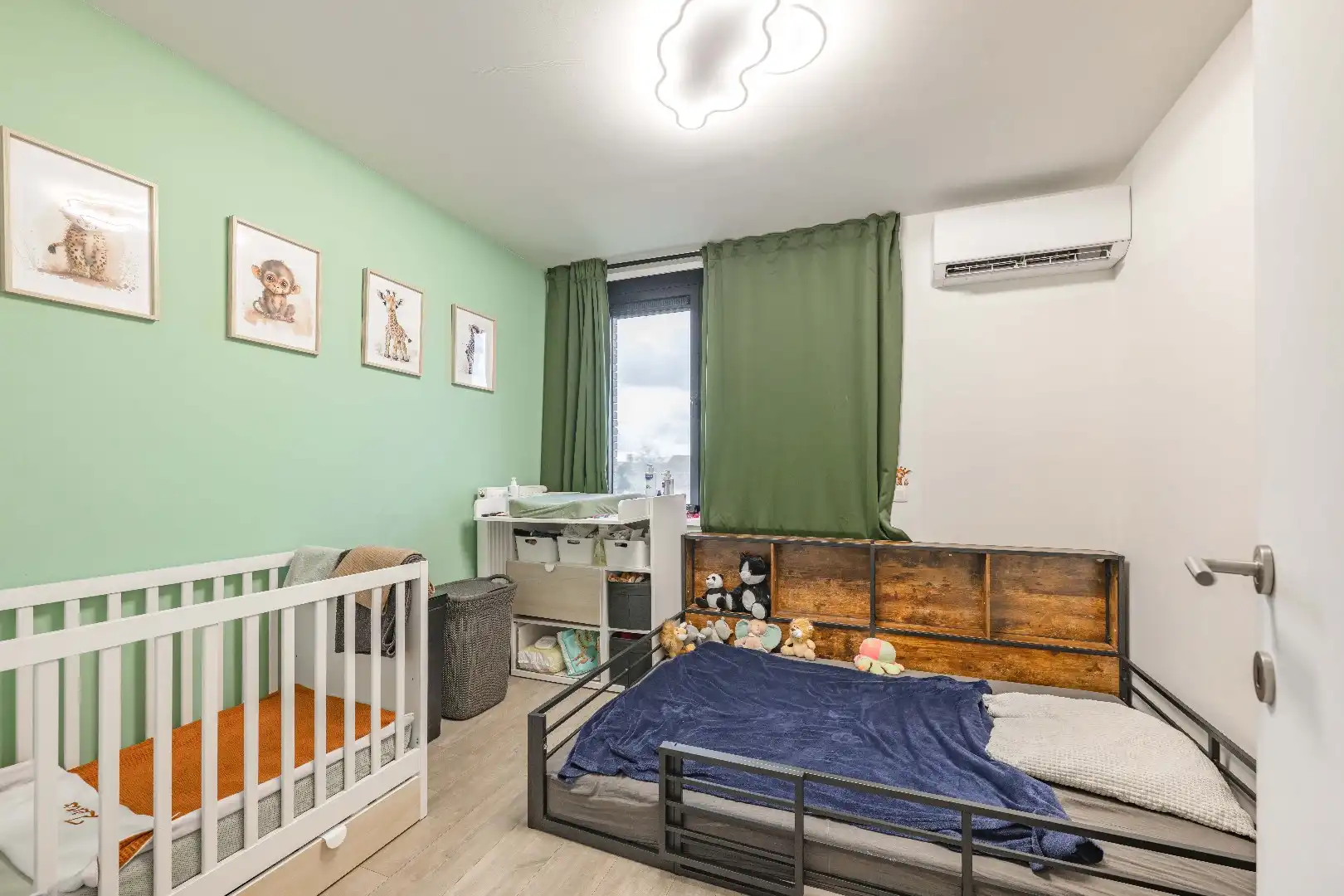 RECENTE, INSTAPKLARE WONING IN KINDVRIENDELIJKE BUURT TE PITTEM foto 10