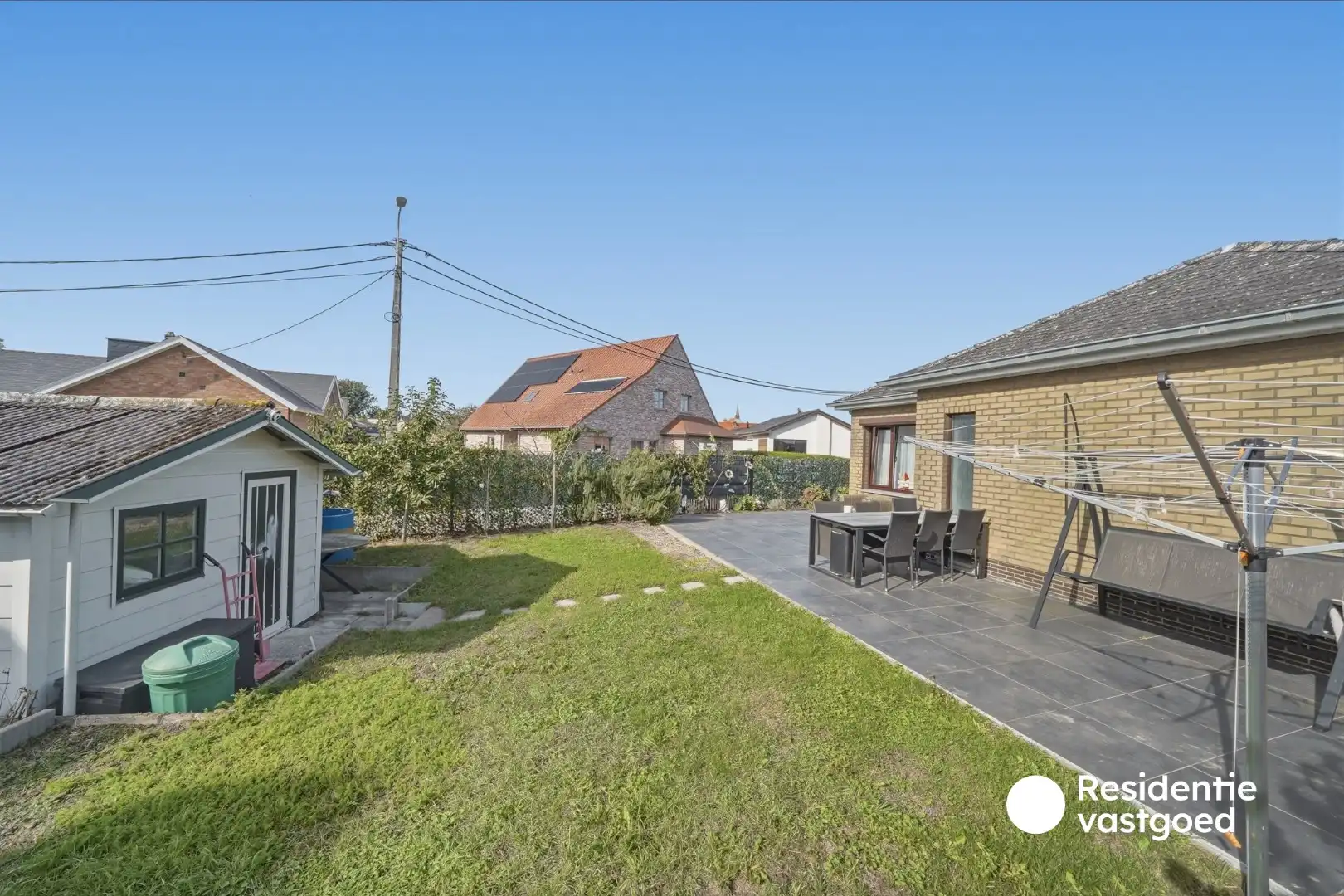 Bungalow met zongerichte tuin en 3 slaapkamers foto 20