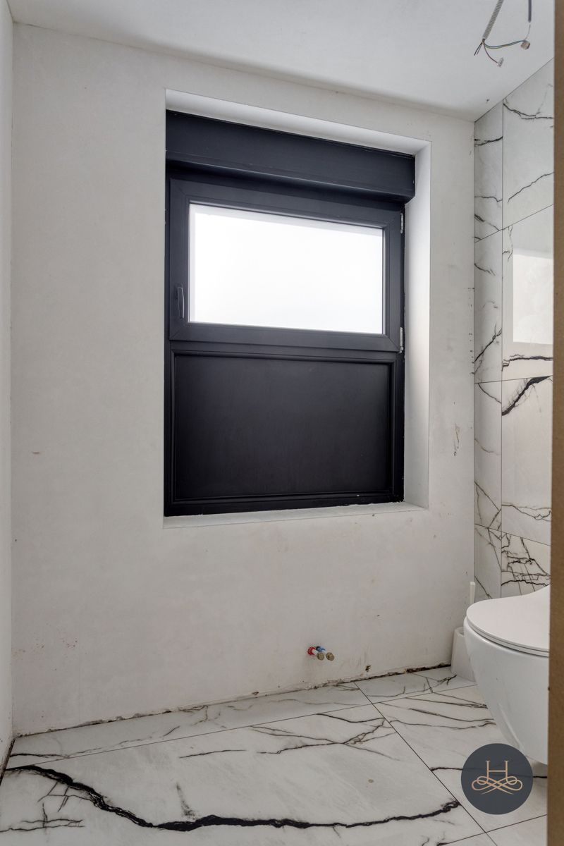 Riante woning met 6 slaapkamers en veel parkeergelegenheid foto 34