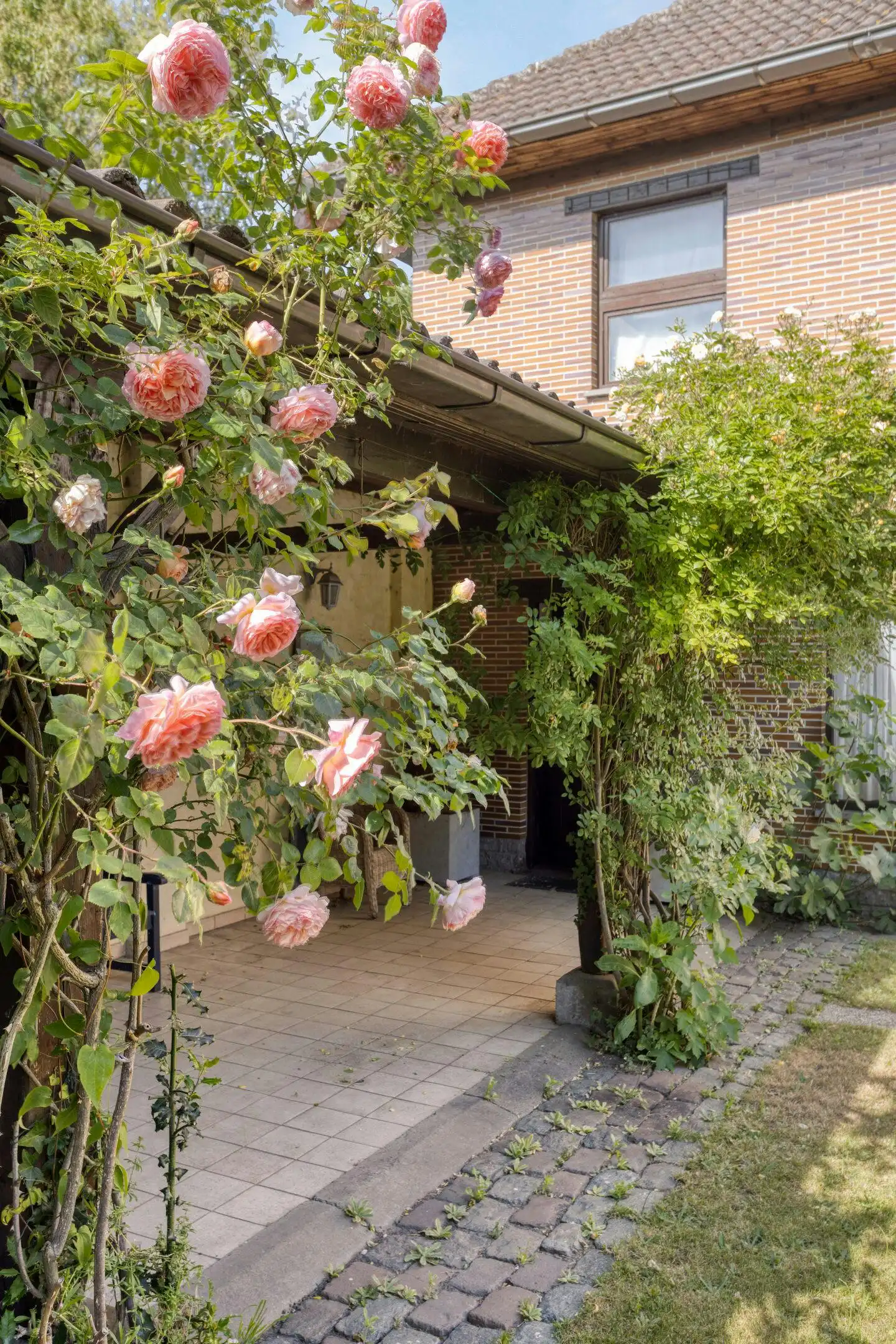Deels te renoveren villa of tweewoonst met parktuin in Boom foto 39