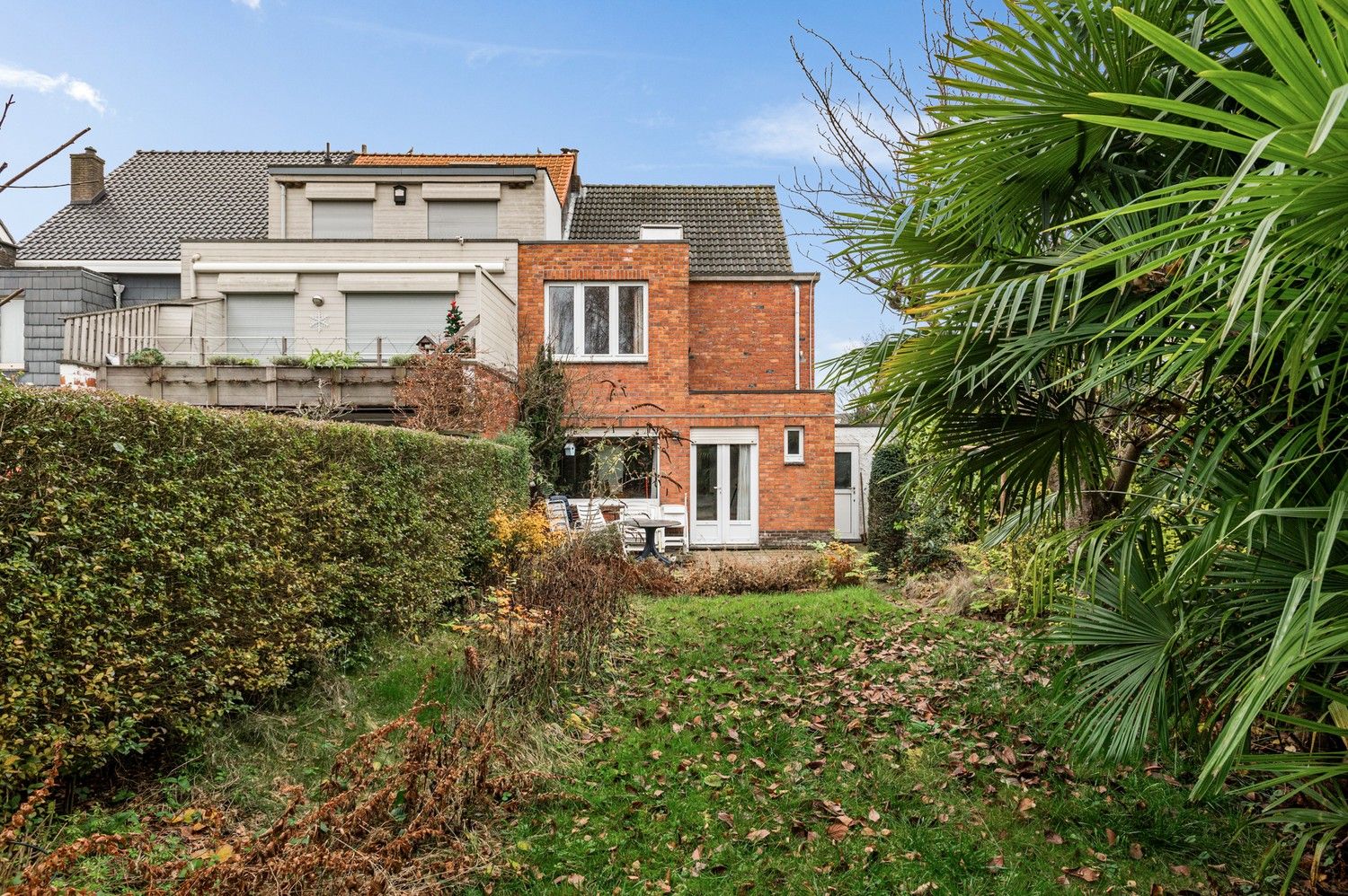 Ruime halfopen bebouwing met garages op uitstekende ligging foto 23