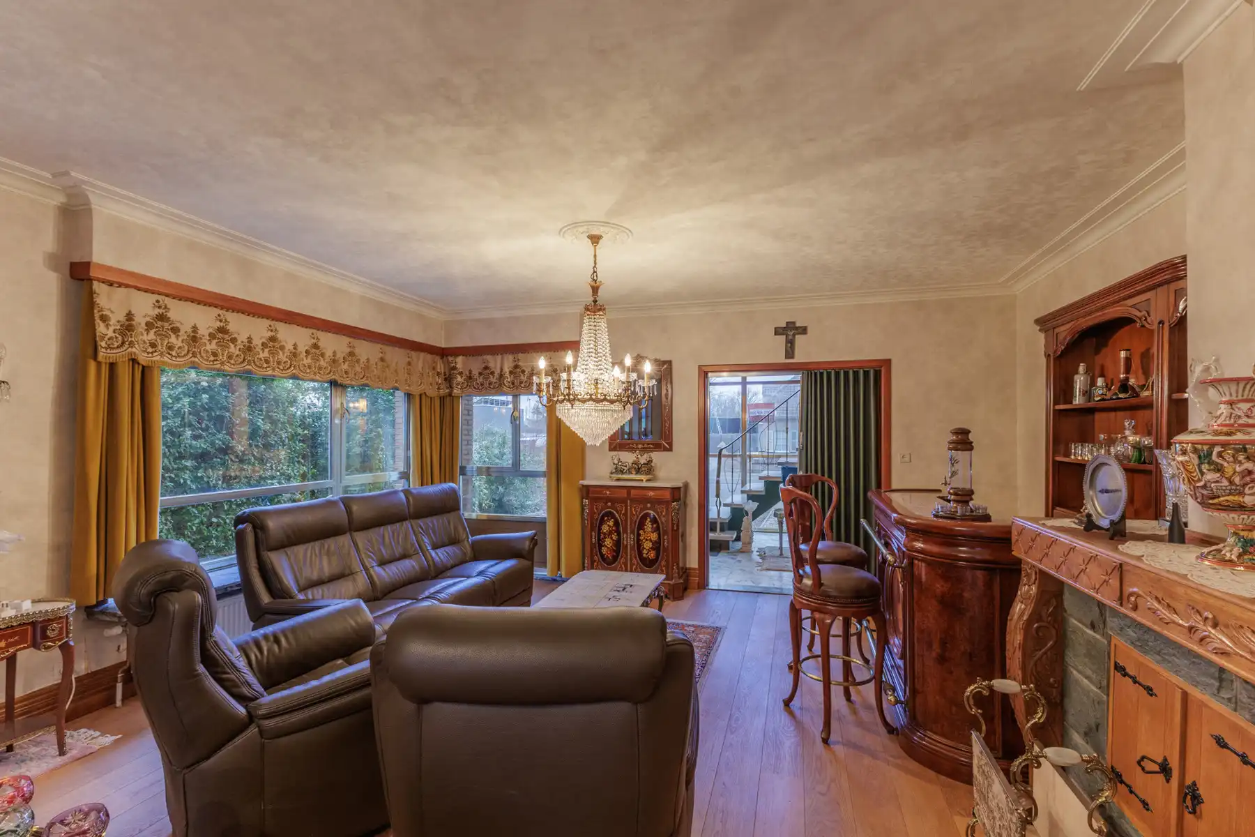 Ruime halfopen bebouwing met grote tuin foto 7