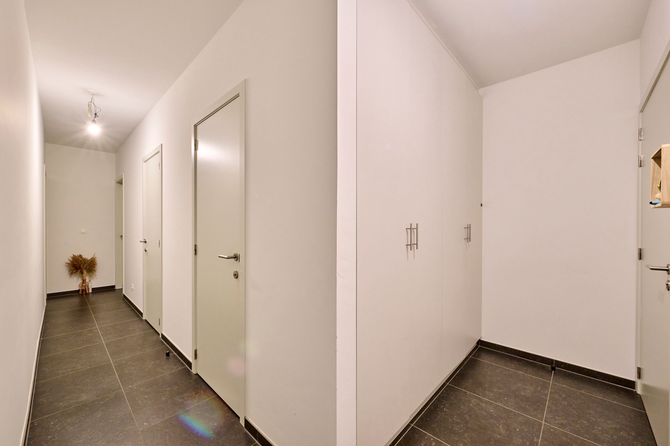 Energiezuinig 2 slpk appartement - terras - parking foto 11