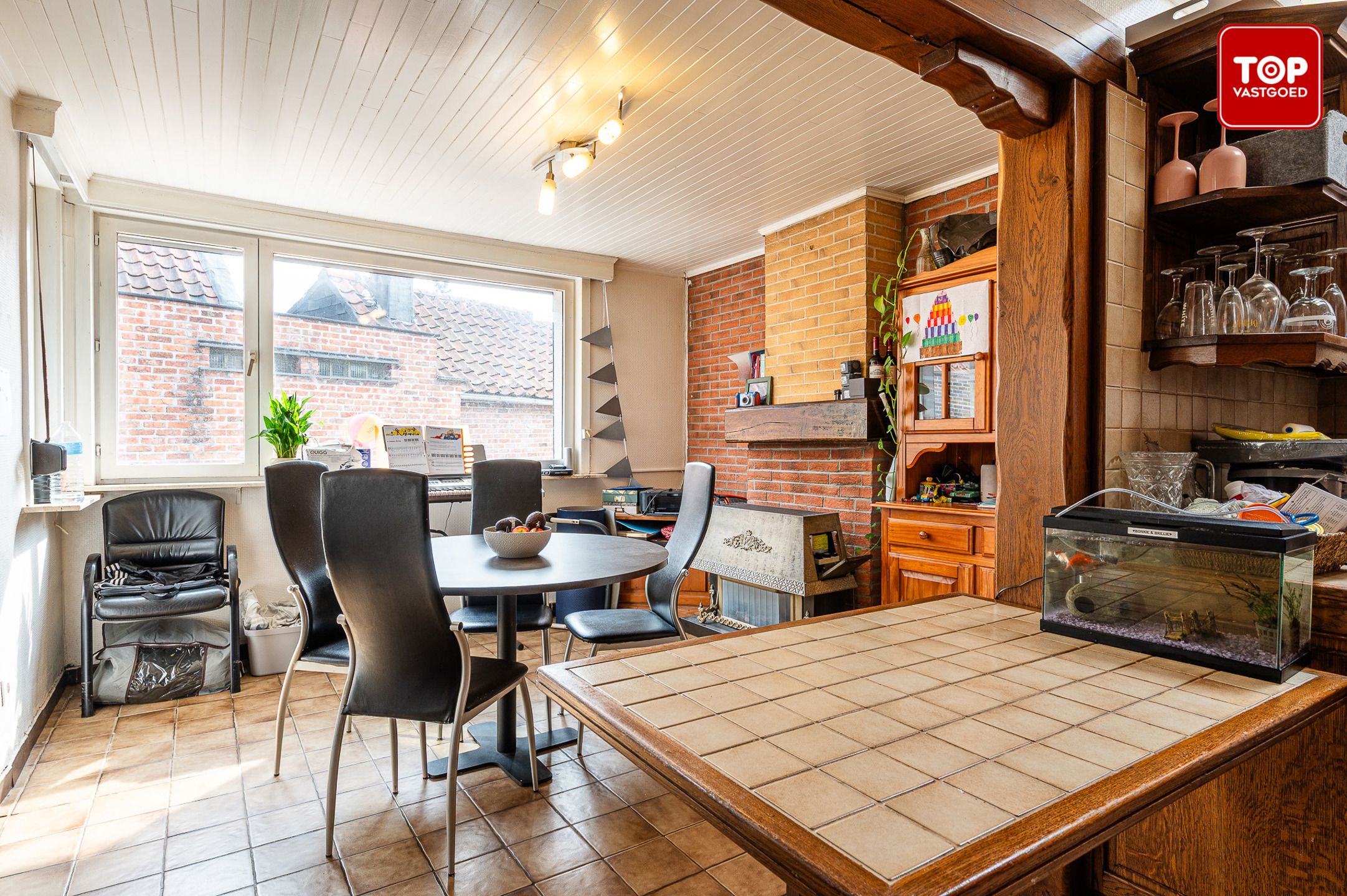 Halfopen bebouwing dichtbij centrum Waarschoot foto 8