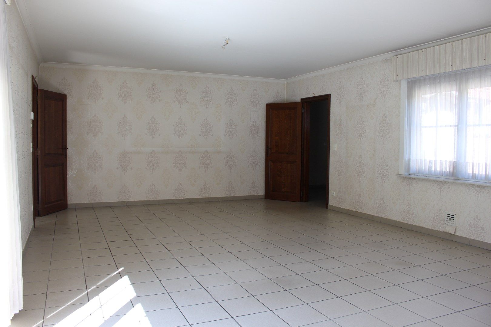 Rustig gelegen woning met grote tuin foto 11
