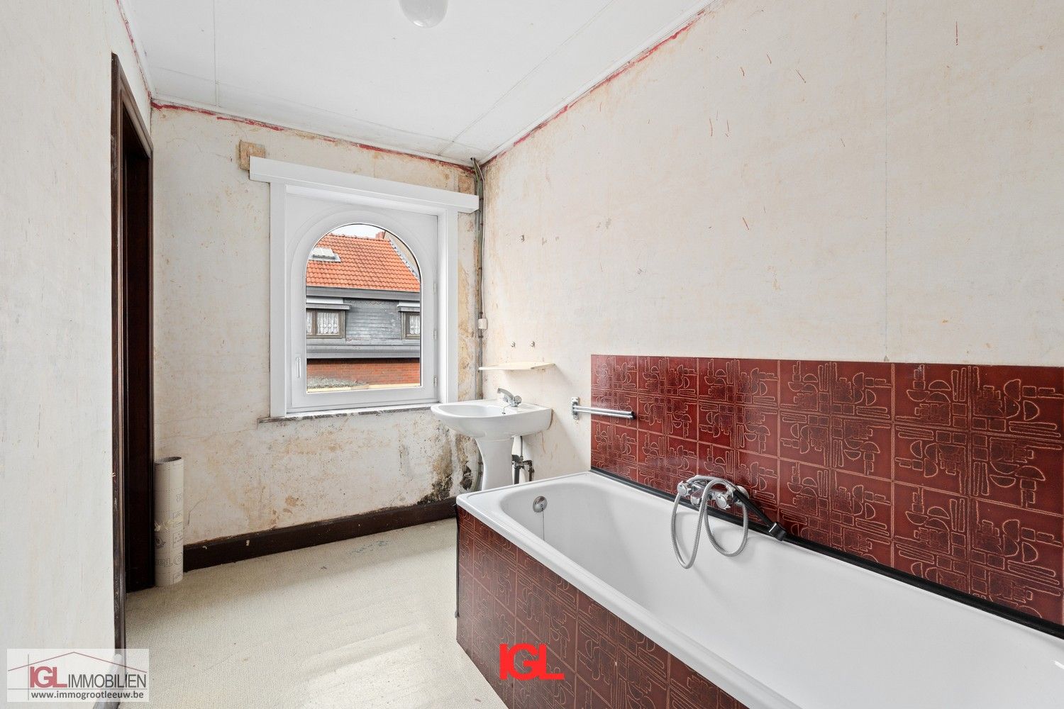 Karaktervolle ééngezinswoning met 4 slaapkamers en mooie tuin in het centrum van Ruisbroek foto 18