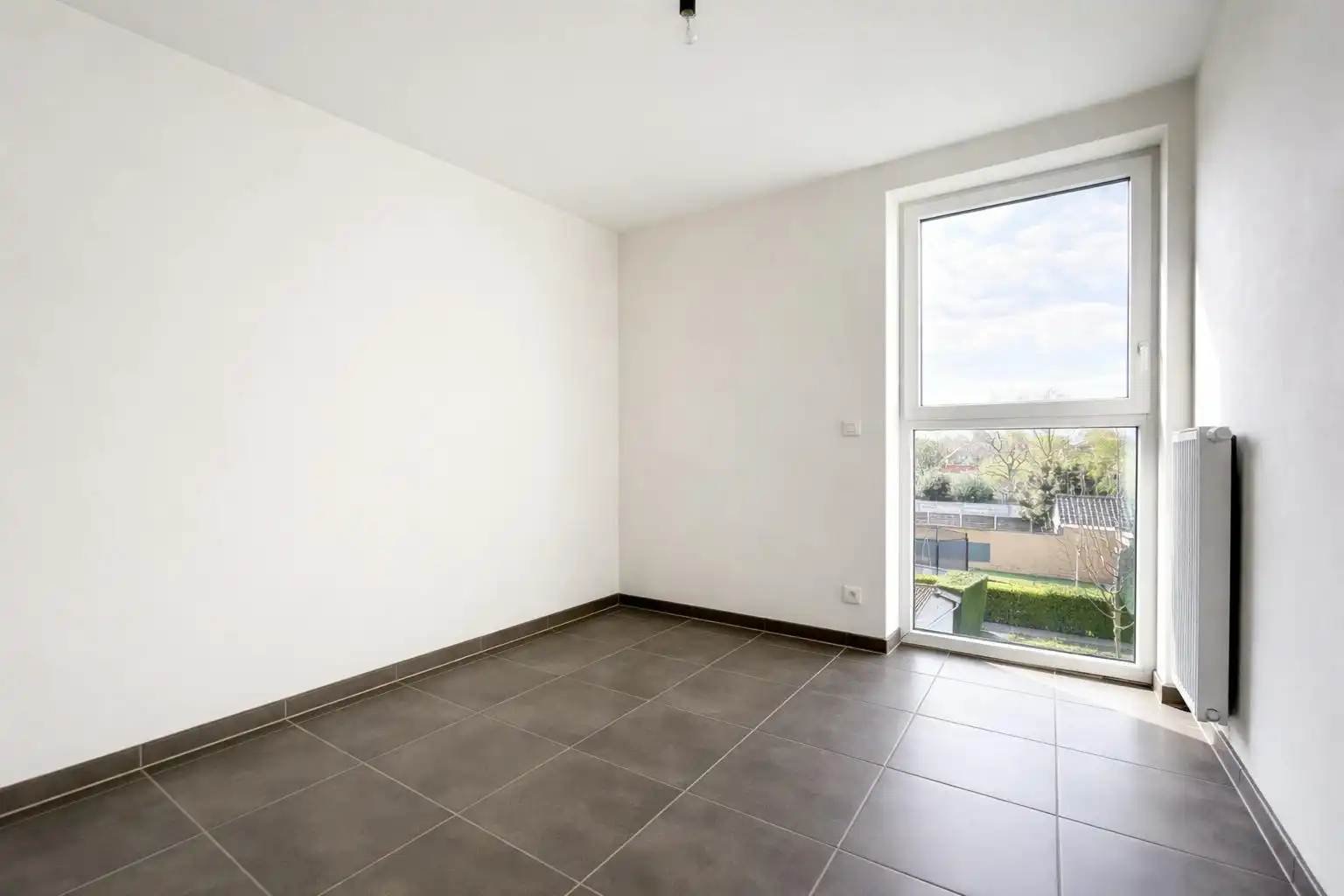 Modern 2-slaapkamerappartement met ruim terras en garagebox foto 9