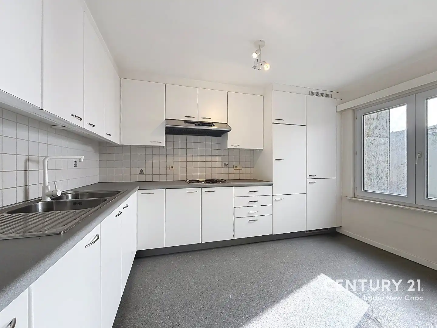 RUIM appartement op toplocatie foto 9