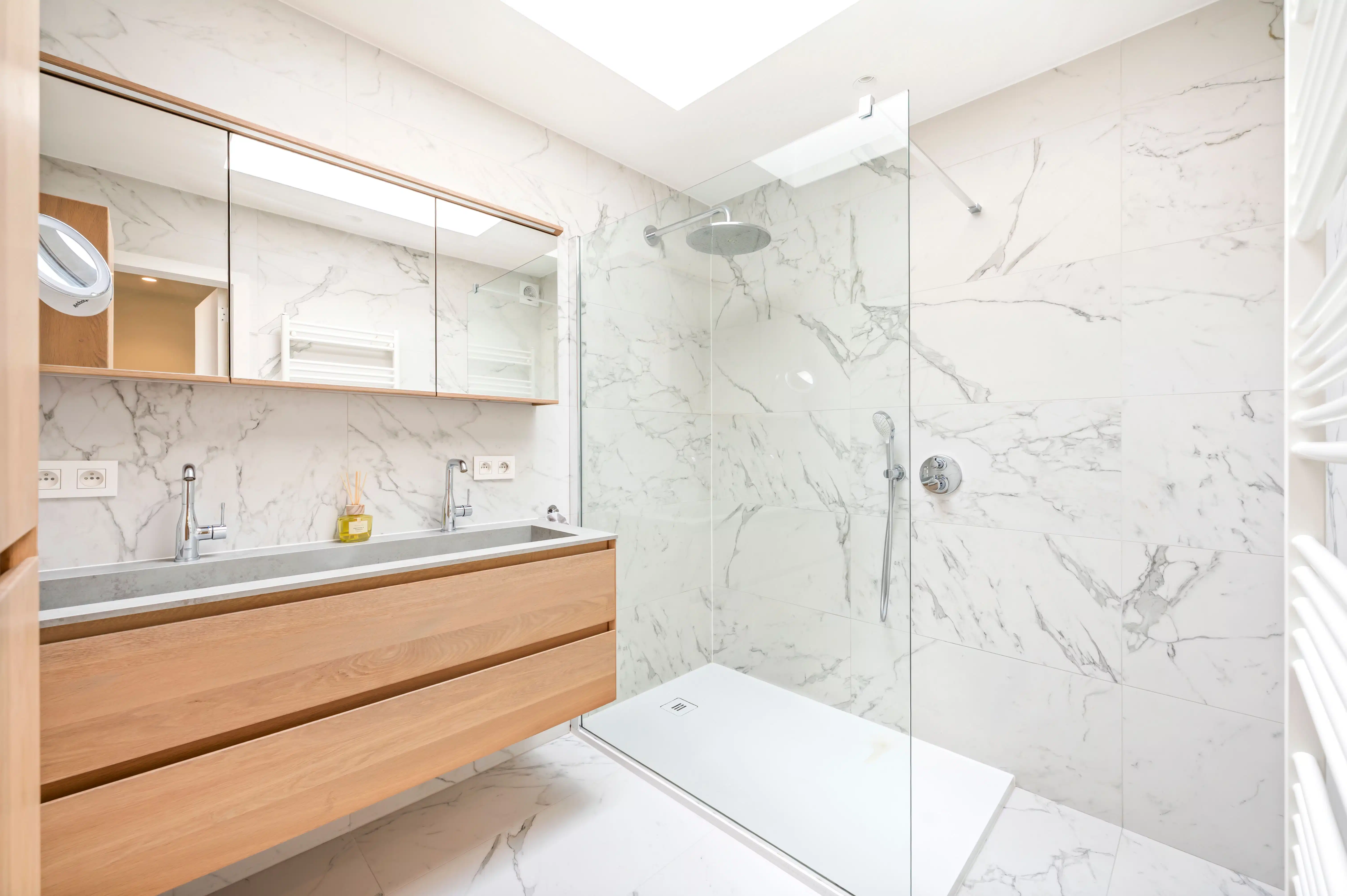 Instapklaar appartement met zonnig terras en garagebox in Brasschaat! foto 14