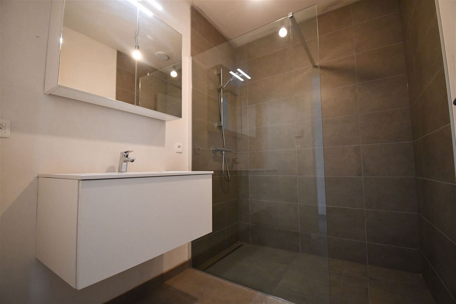 Nieuwbouwappartement met 2 slaapkamers en ruim terras foto 12