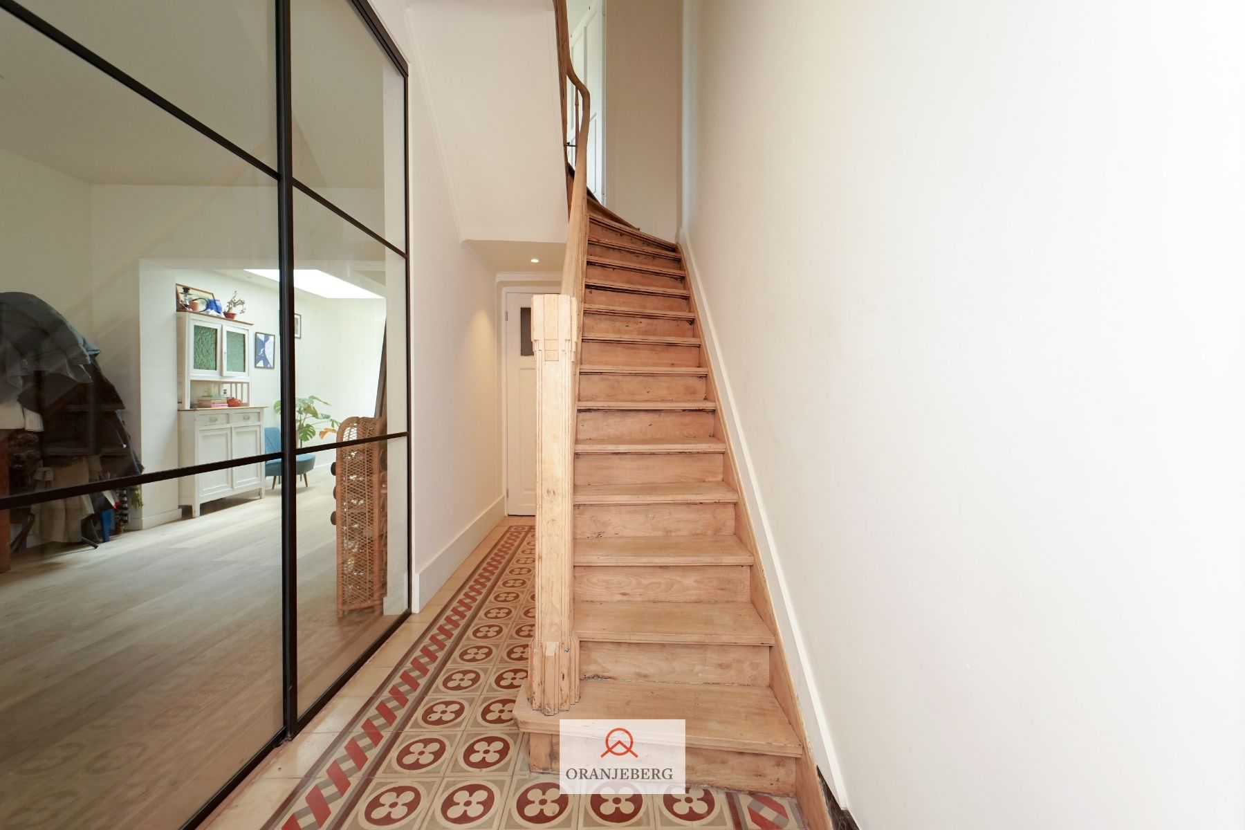 Gerenoveerde herenwoning met 4 slpk's vlakbij Muinkpark foto 6