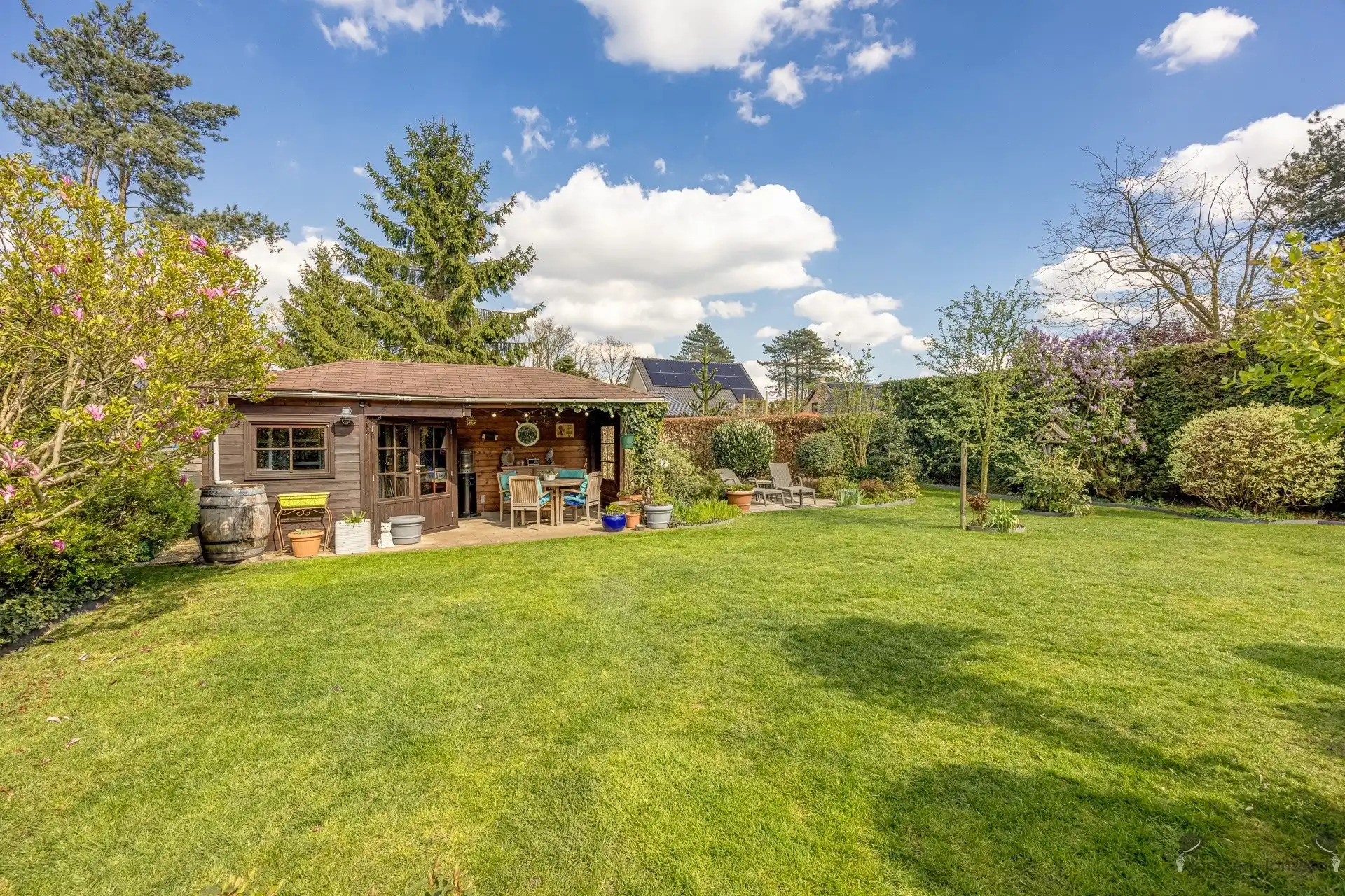 Instapklare woning met verzorgde tuin op een perceel van 810 m² foto 25