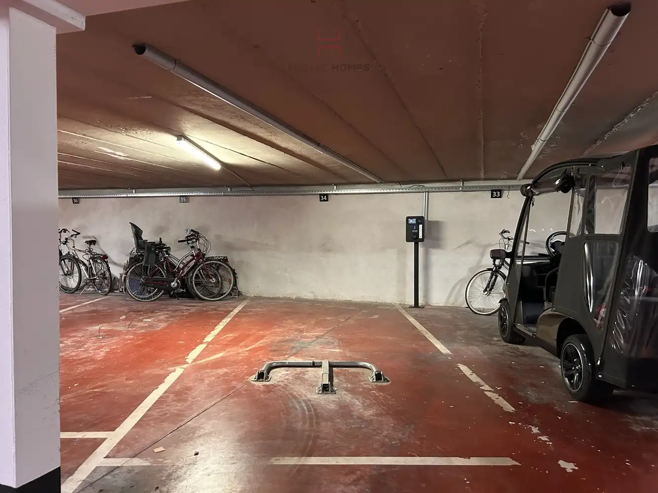 Charmante studio op enkele passen van de Zeedijk in het Zoute, inclusief ondergrondse parking. foto 11