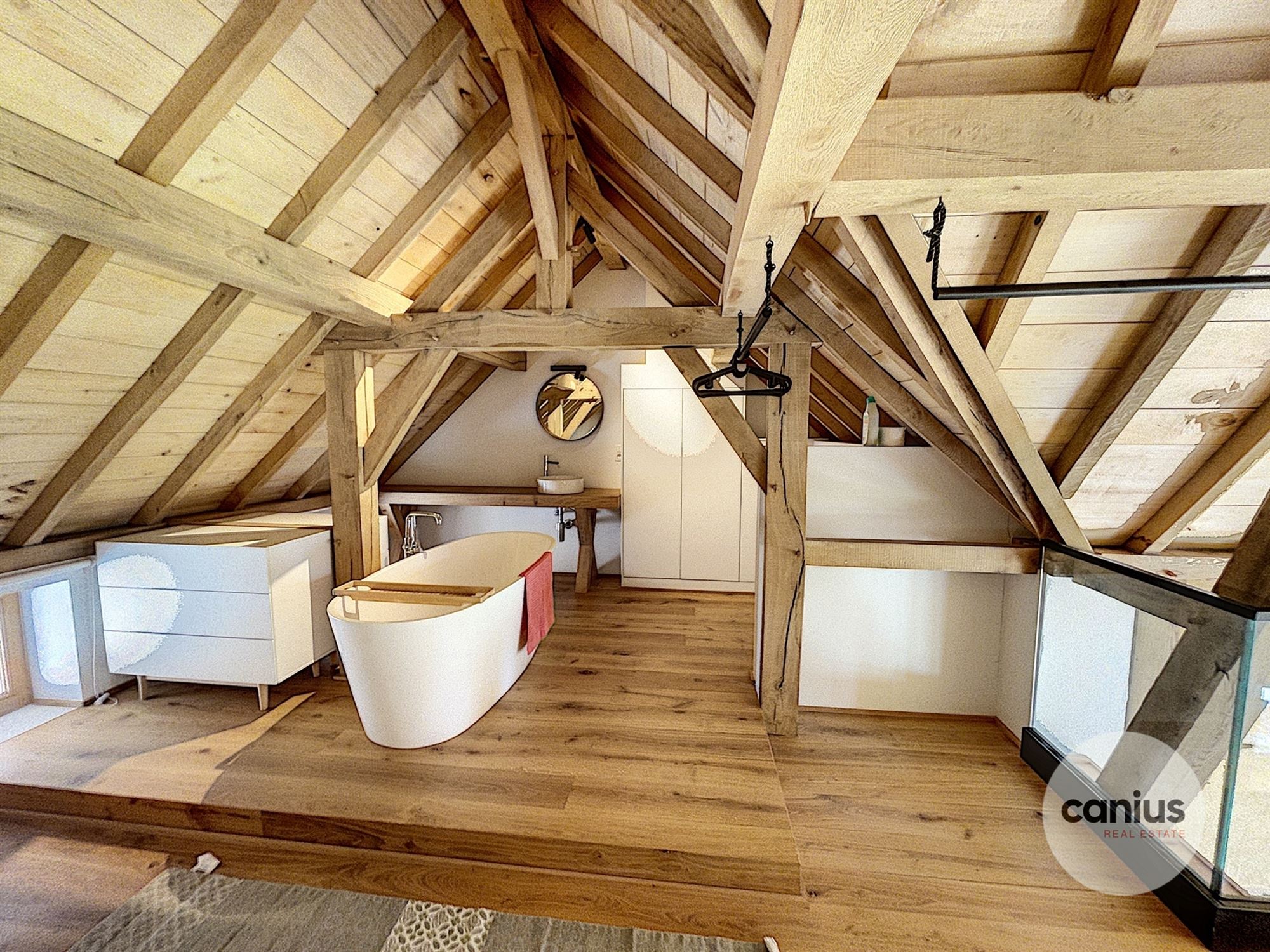 TIJDLOZE WONING IN HARTJE SINT-TRUIDEN foto 10