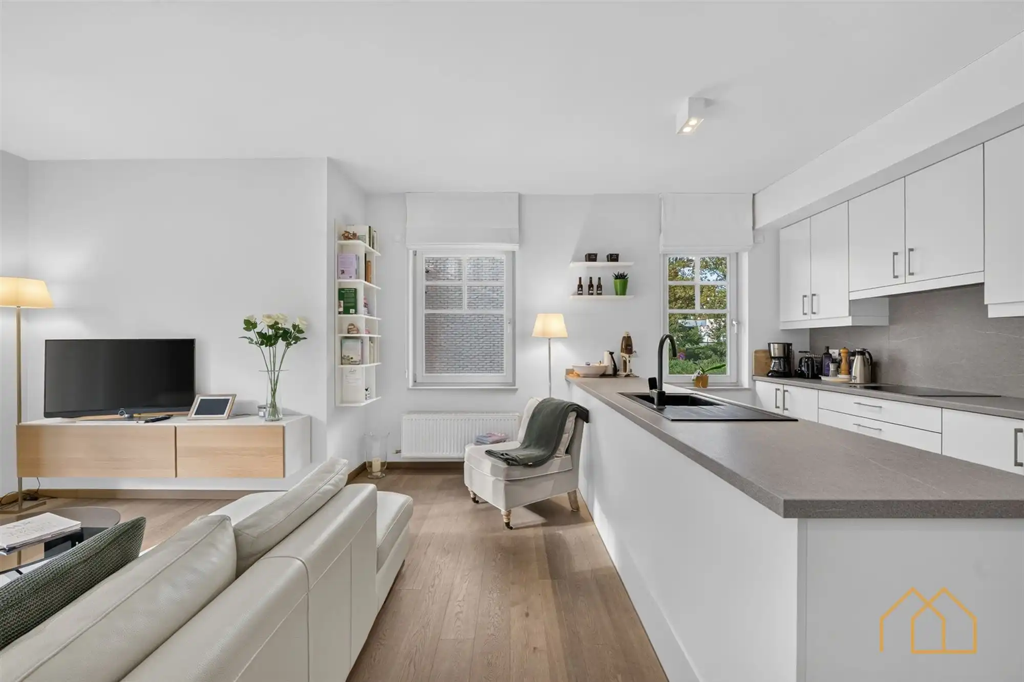 Appartement met 2 terrassen en ruime garage foto 4