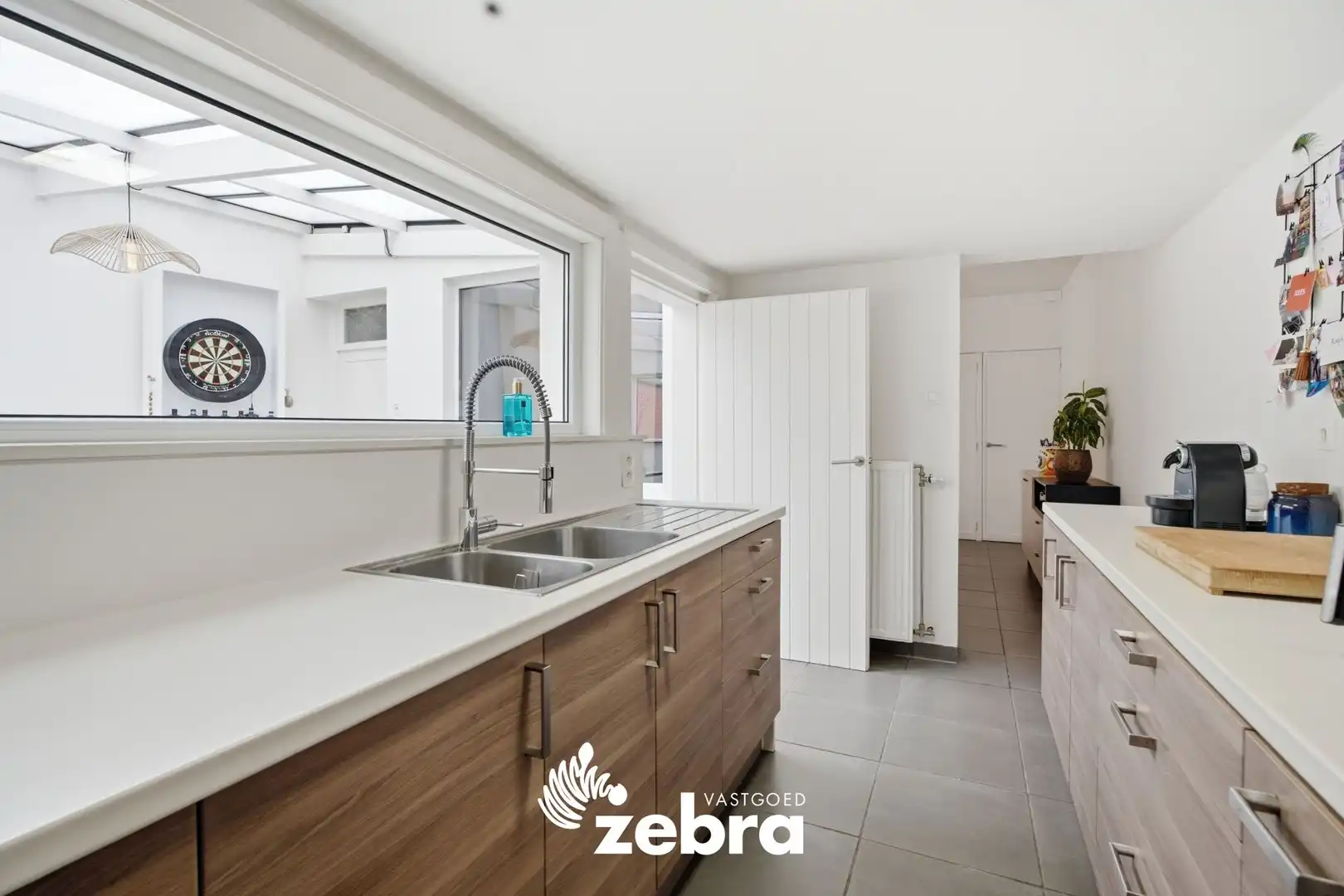 Instapklare gezinswoning met 3 slaapkamers en tuin in Waregem! foto 7
