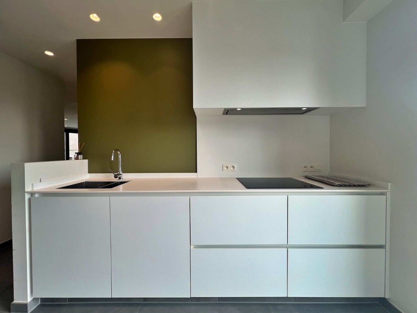 Instapklaar nieuwbouwappartement te huur in hartje Lievegem – E-peil 25 foto 8