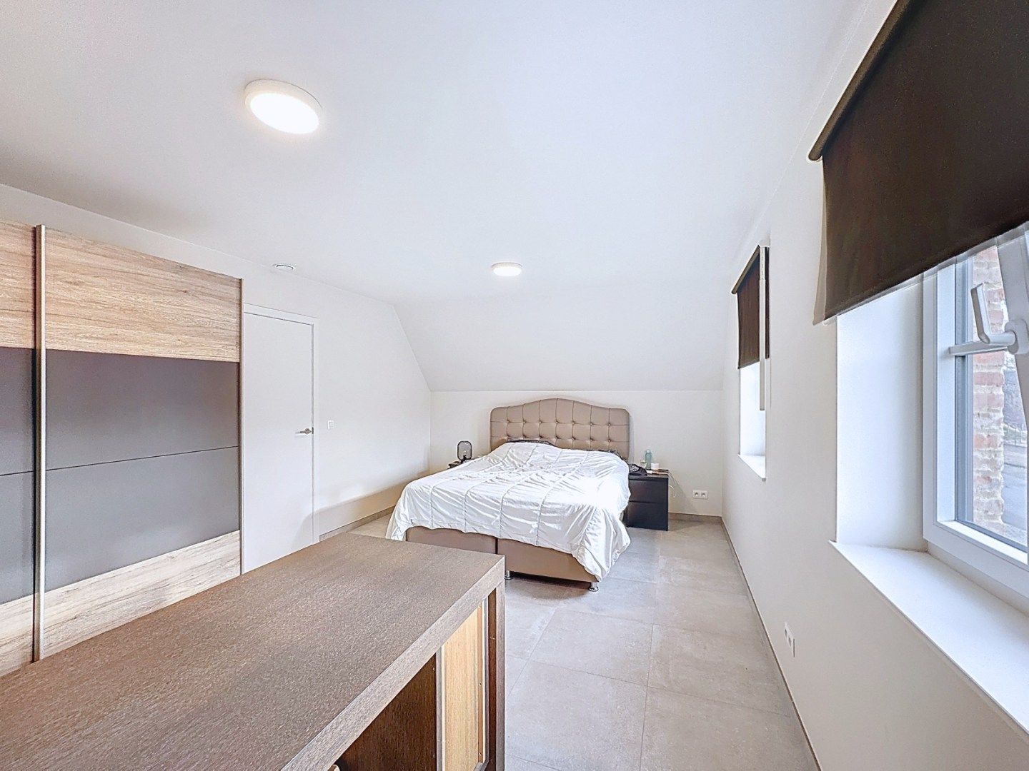 Prachtige en zéér ruime woning met kwaliteitsvolle afwerking foto 10