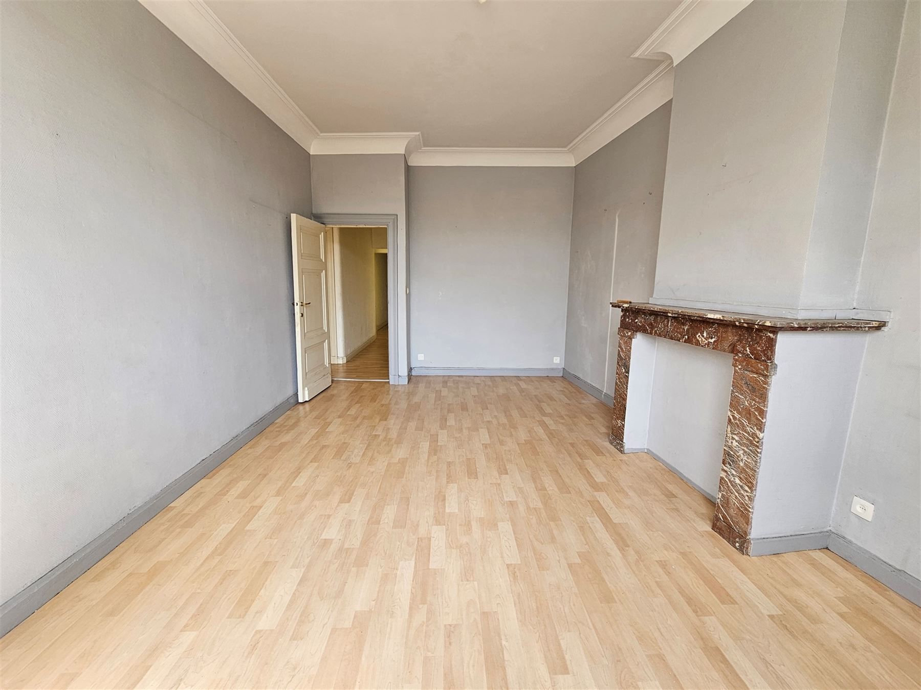 Antwerpen: Centrum: Ruim 2 slp appartement op 3de verdieping foto 9